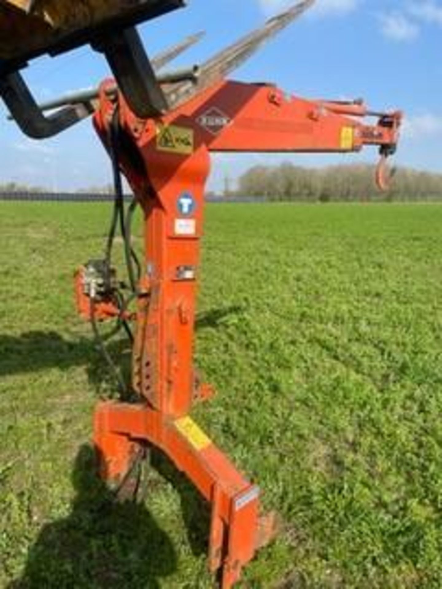 2001 Kuhn Levsak Fertiliser / Seed Bag Lifter - (Norfolk) - Image 3 of 3