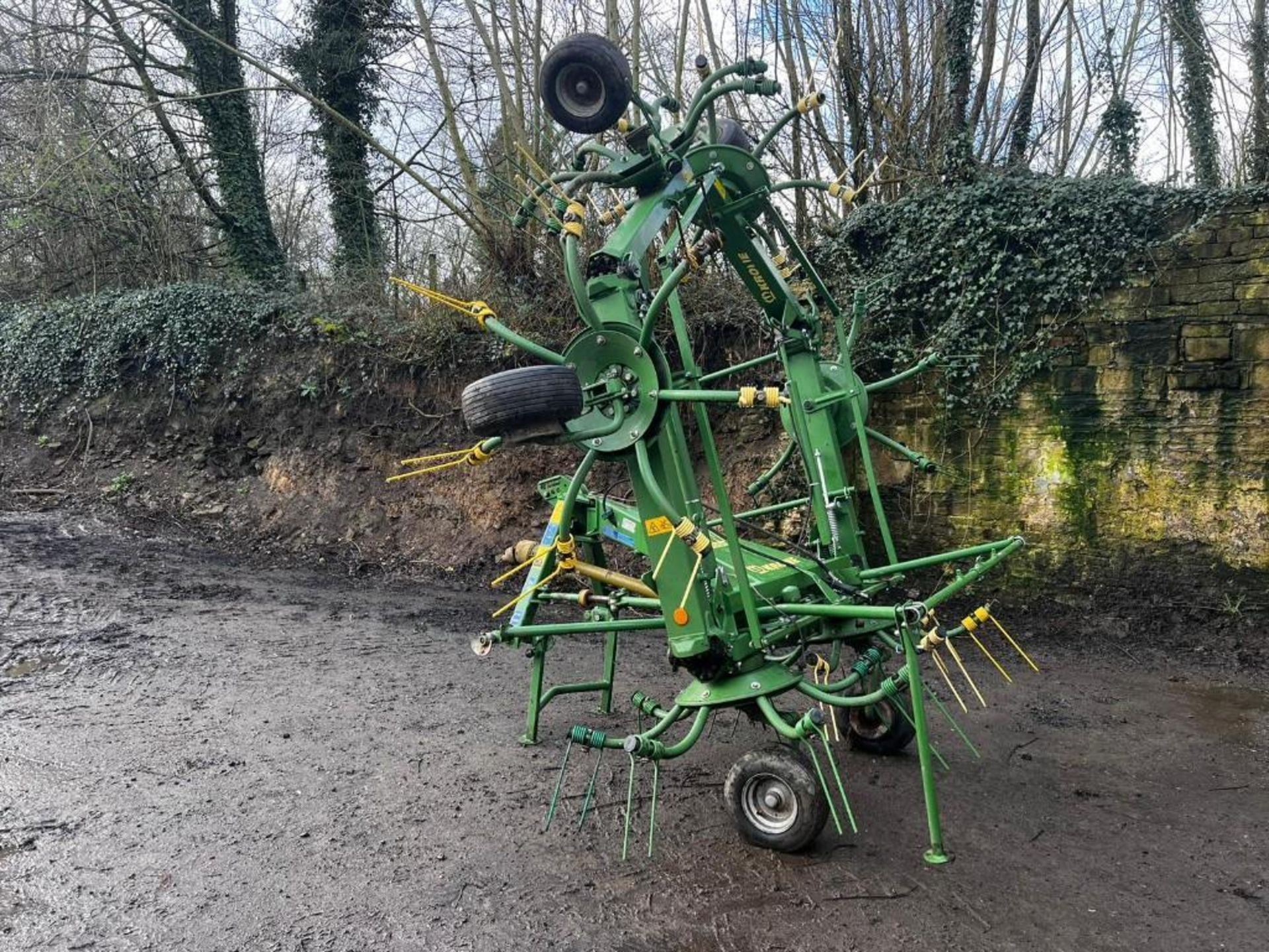 2022 Krone KW 7.82 Tedder 6 Rotor - (Yorkshire) - Image 3 of 11