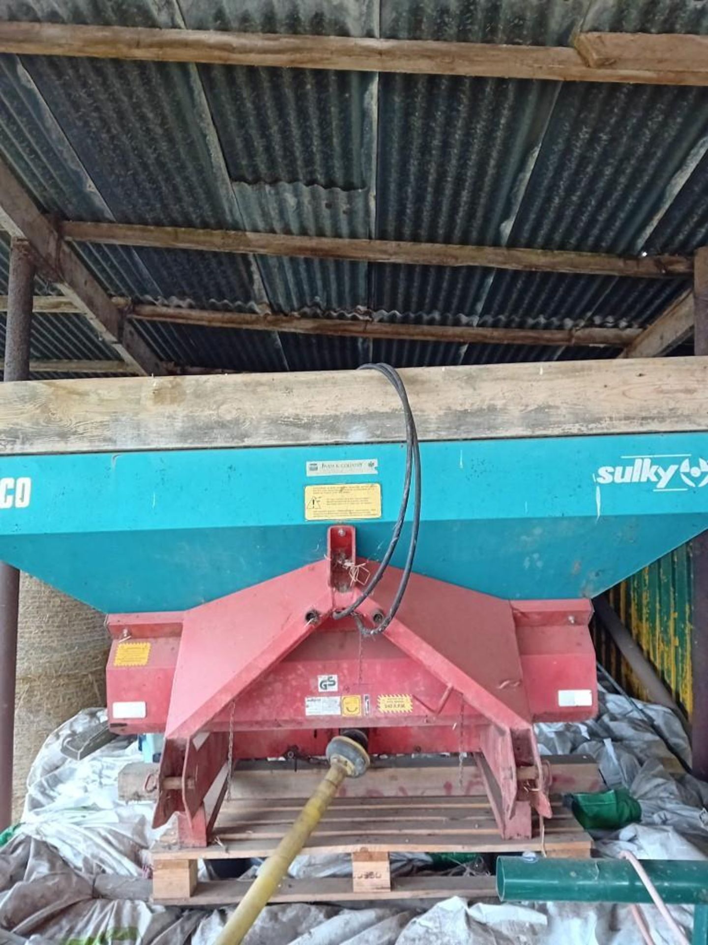 Reco Sulky DPX 804 Fertiliser Spreader - (Norfolk) - Image 2 of 7