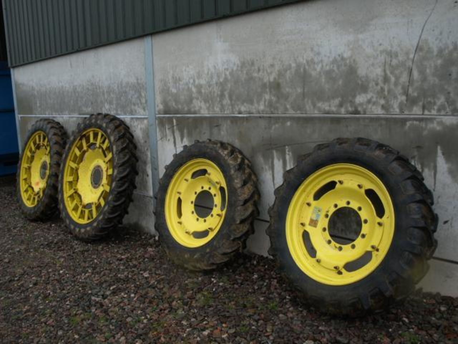 Row Crop Wheels - Front 11.2 R32 - Rear 270/95R48 / 11.2 R48 - (Shropshire) - Image 8 of 12