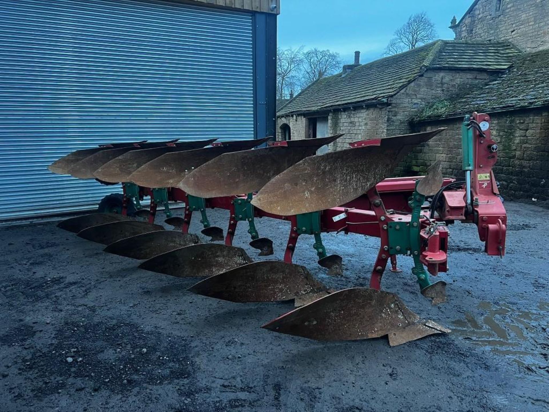 2011 Kverneland LO100 Variomat 6+1 Furrow Plough - (Yorkshire) - Image 10 of 29