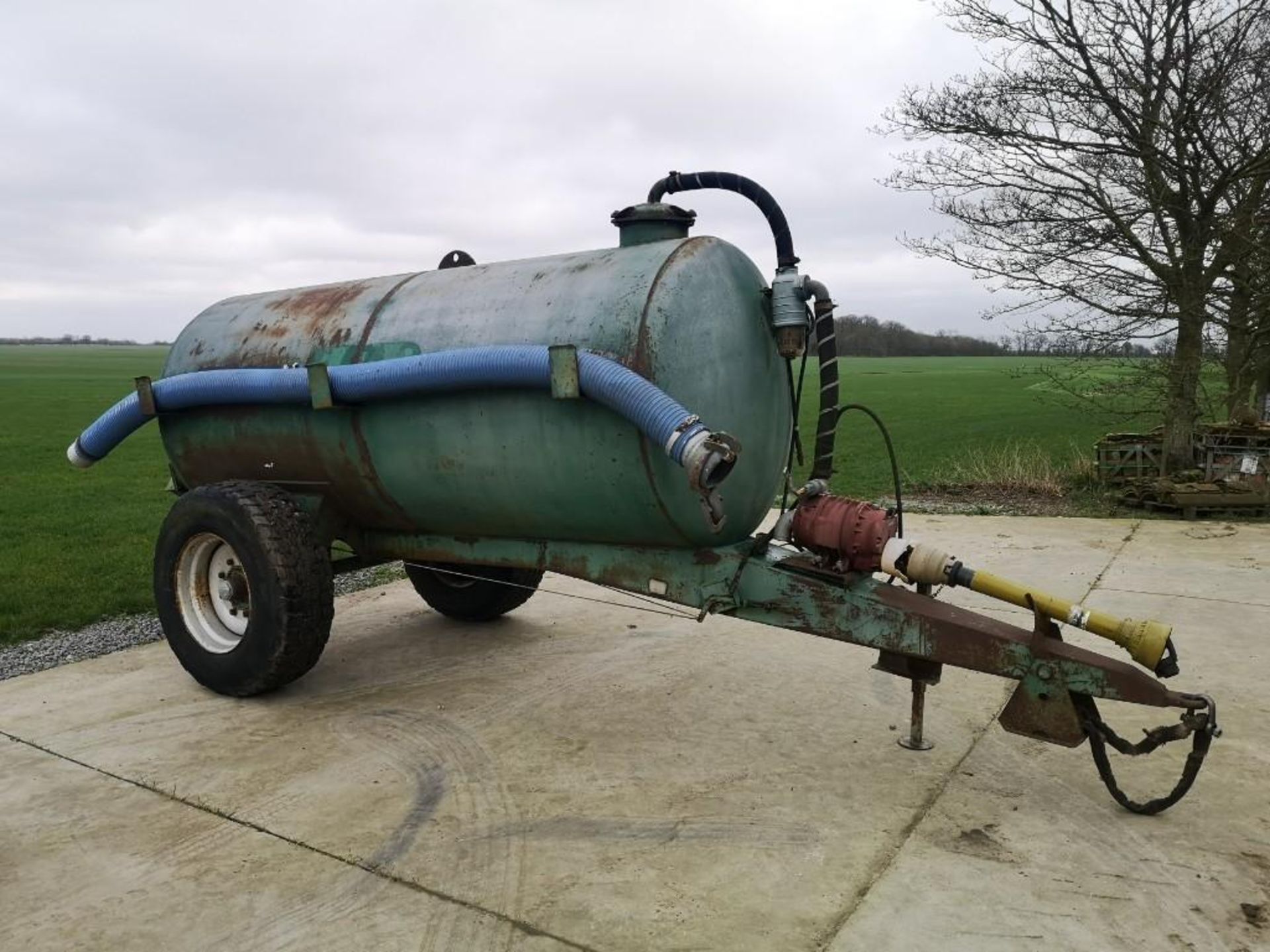 Misc. 1600 Gallon Slurry Tanker - (Suffolk) - Image 2 of 4