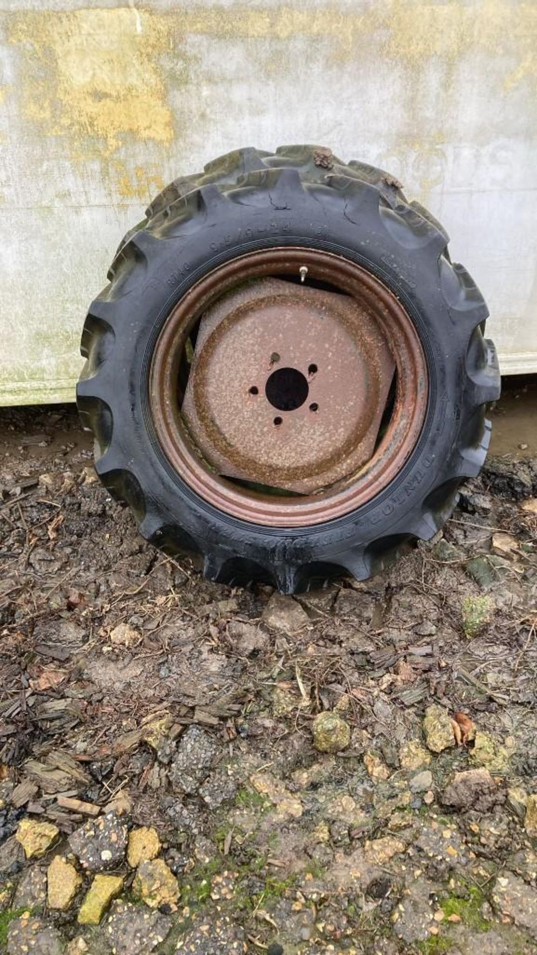 2No. Wheels and Tyres - 9.5/9-24 - (Cambridgeshire)