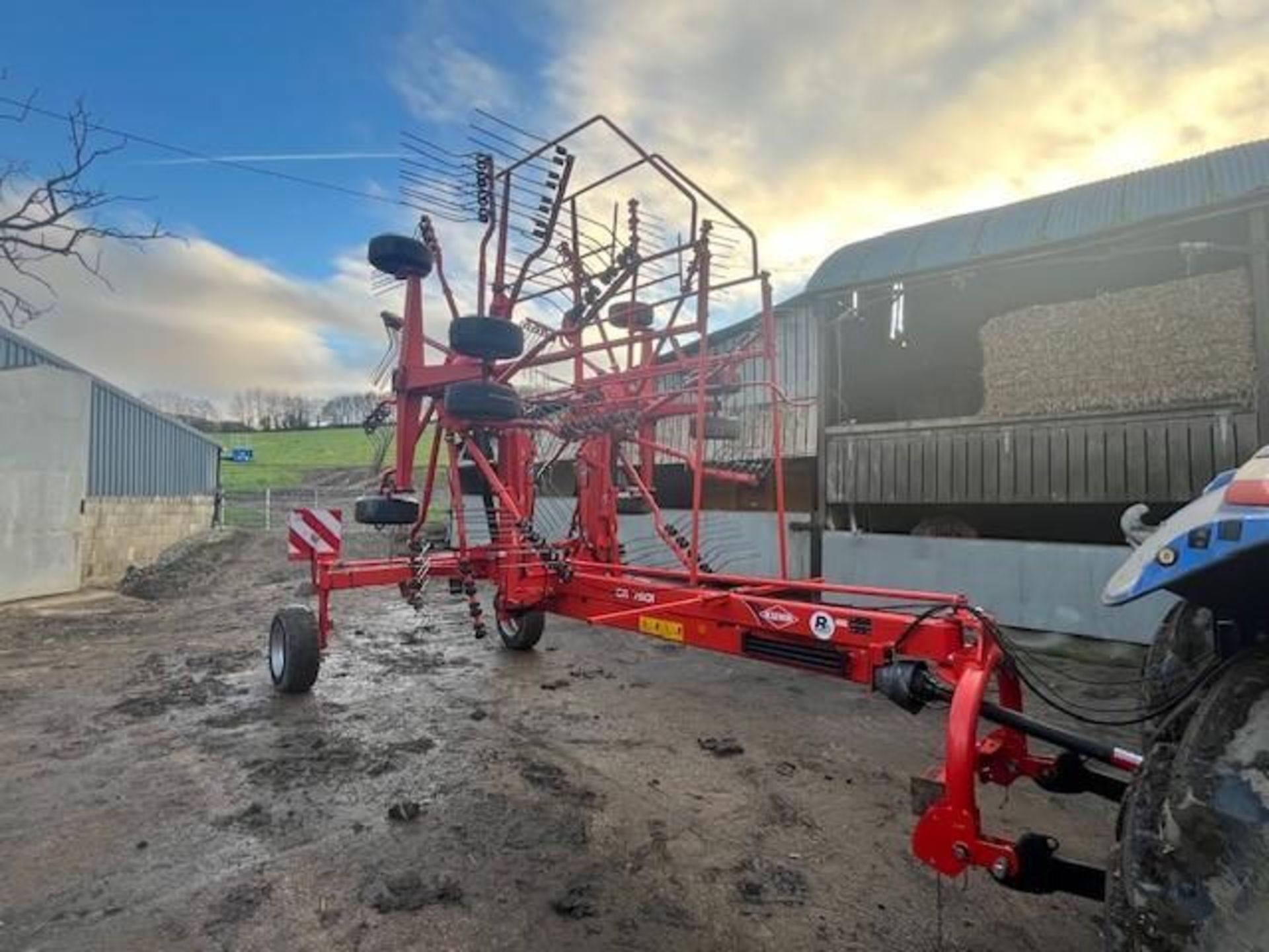 2015 Kuhn GA7501 Twin Rotor Rake - (Derbyshire)