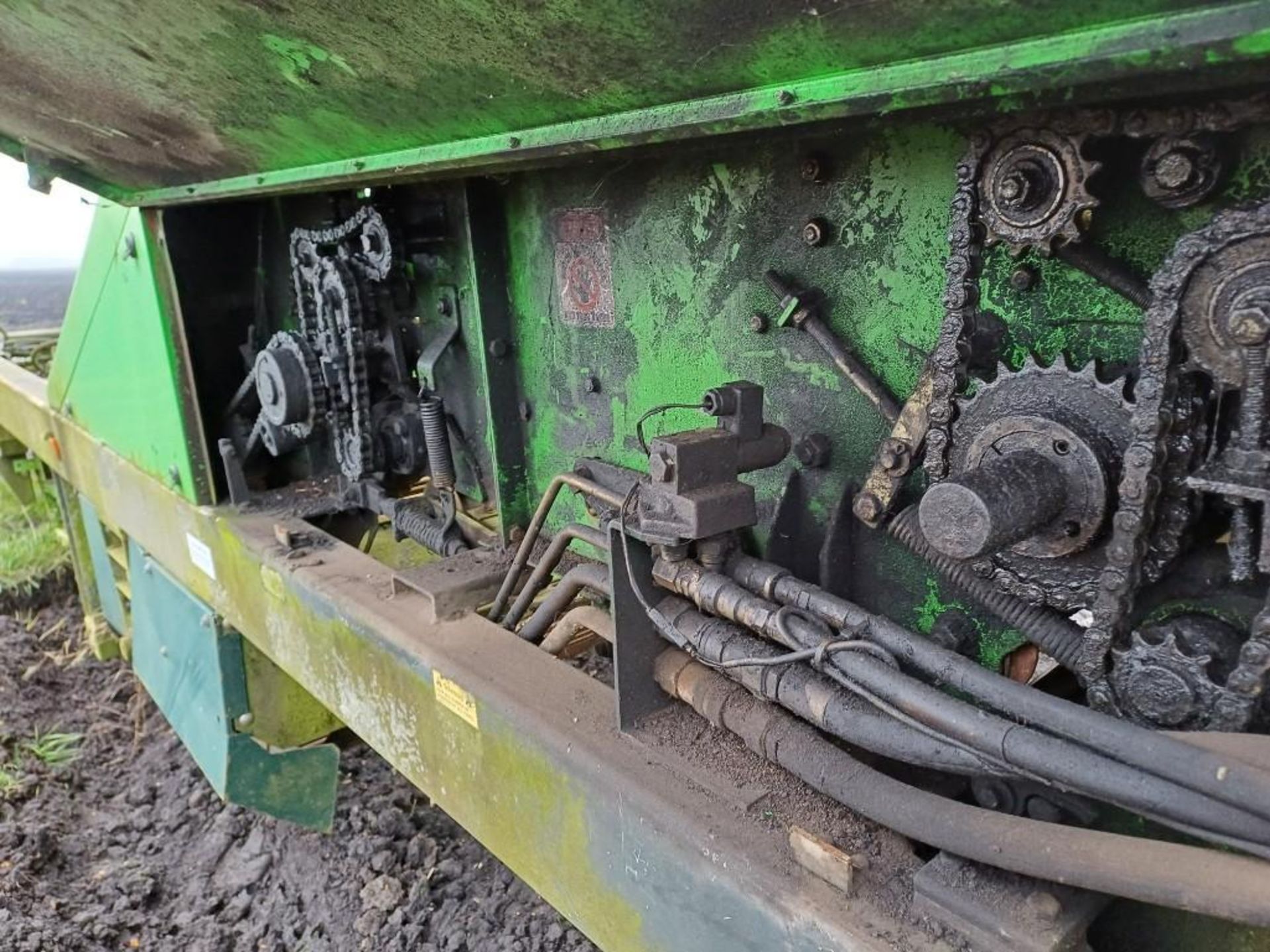 2001 Reekie Dominant 3000 Potato Harvester - (Norfolk) - Image 9 of 16