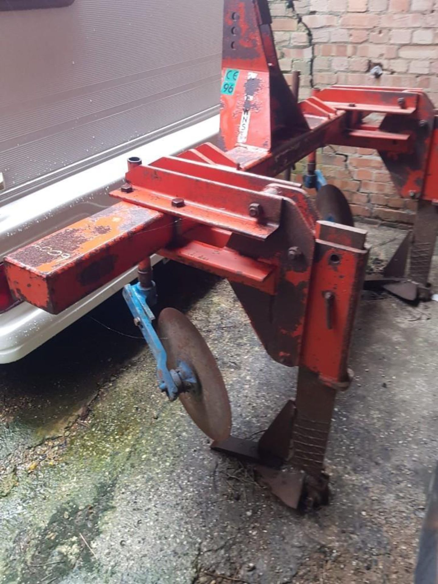 Browns 2 Leg Subsoiler - (Cambridgeshire) - Image 2 of 3