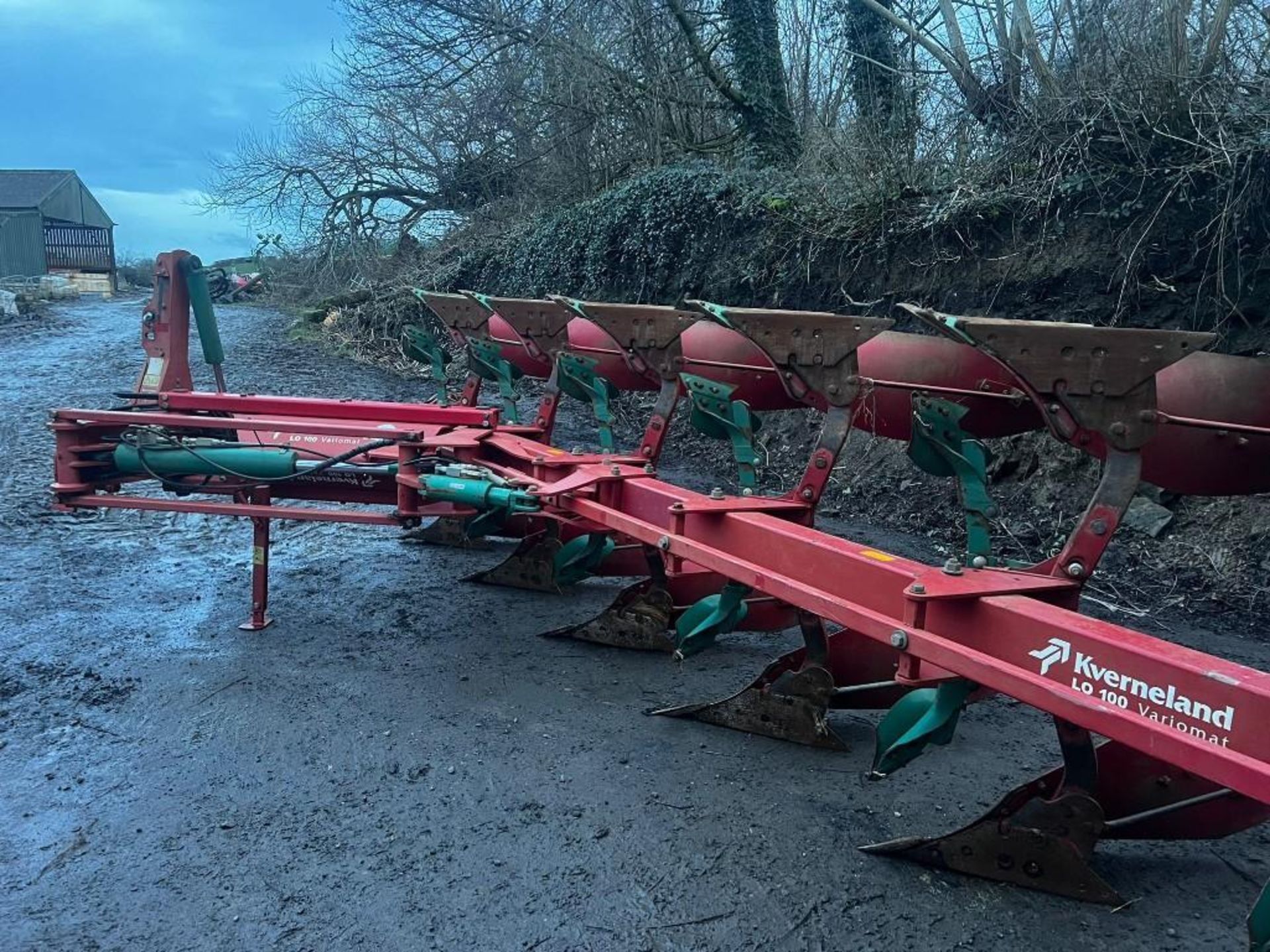 2011 Kverneland LO100 Variomat 6+1 Furrow Plough - (Yorkshire) - Image 9 of 29