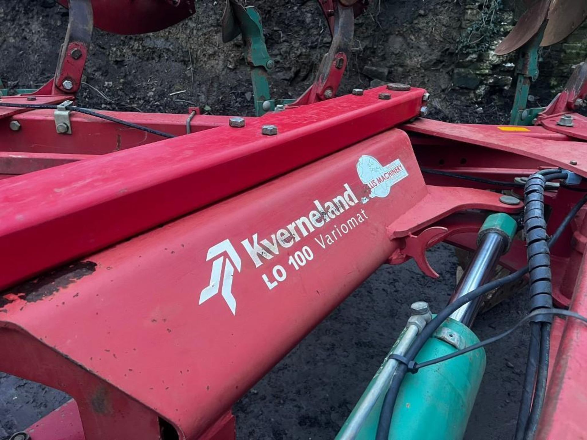 2011 Kverneland LO100 Variomat 6+1 Furrow Plough - (Yorkshire) - Image 15 of 29