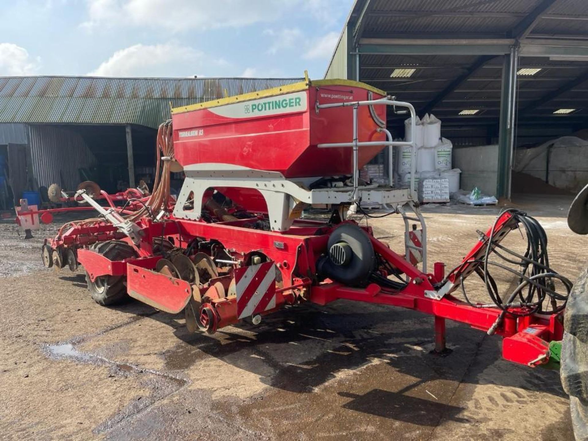 2010 Pottinger 3m Terrasem R3 Artis - (Norfolk)