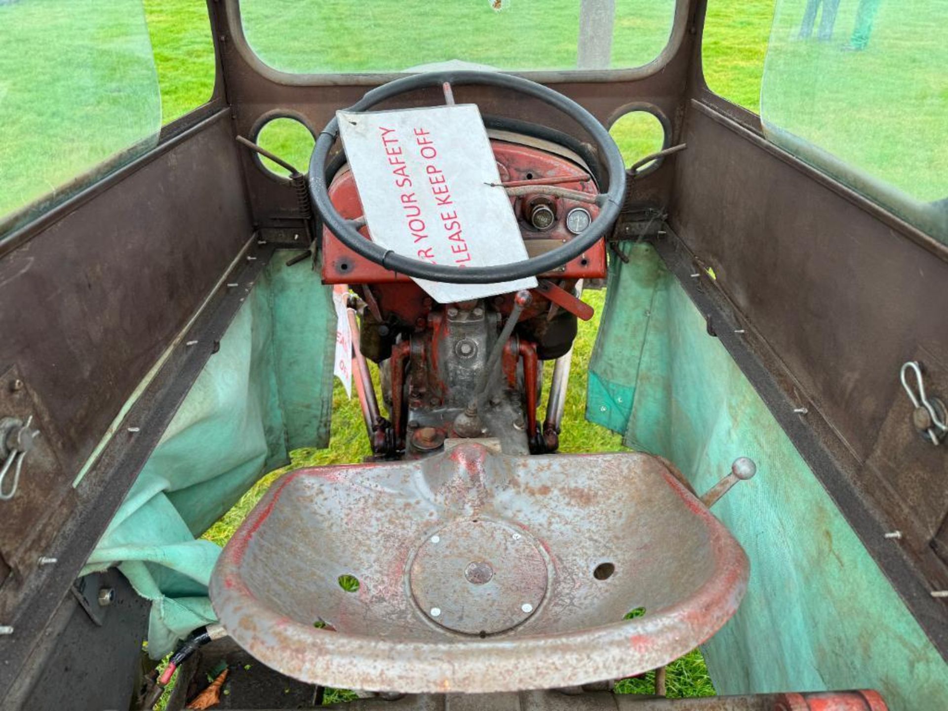 1954 Ferguson TEF 2wd diesel tractor with Clydebuilt cab, rear drawbar assembly and linkage on 11.2/ - Bild 13 aus 16