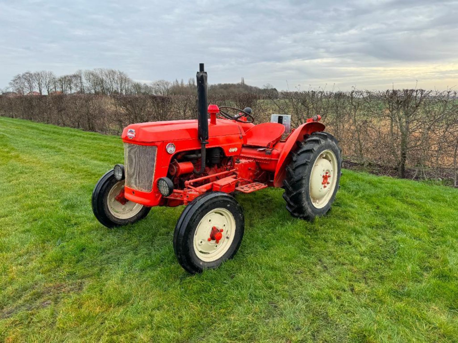 BMC 9/16 2wd diesel tractor with rear linkage and swinging drawbar on 9.5-24 rear and 5.00-15 front - Image 4 of 12