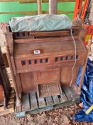 Chapel organ