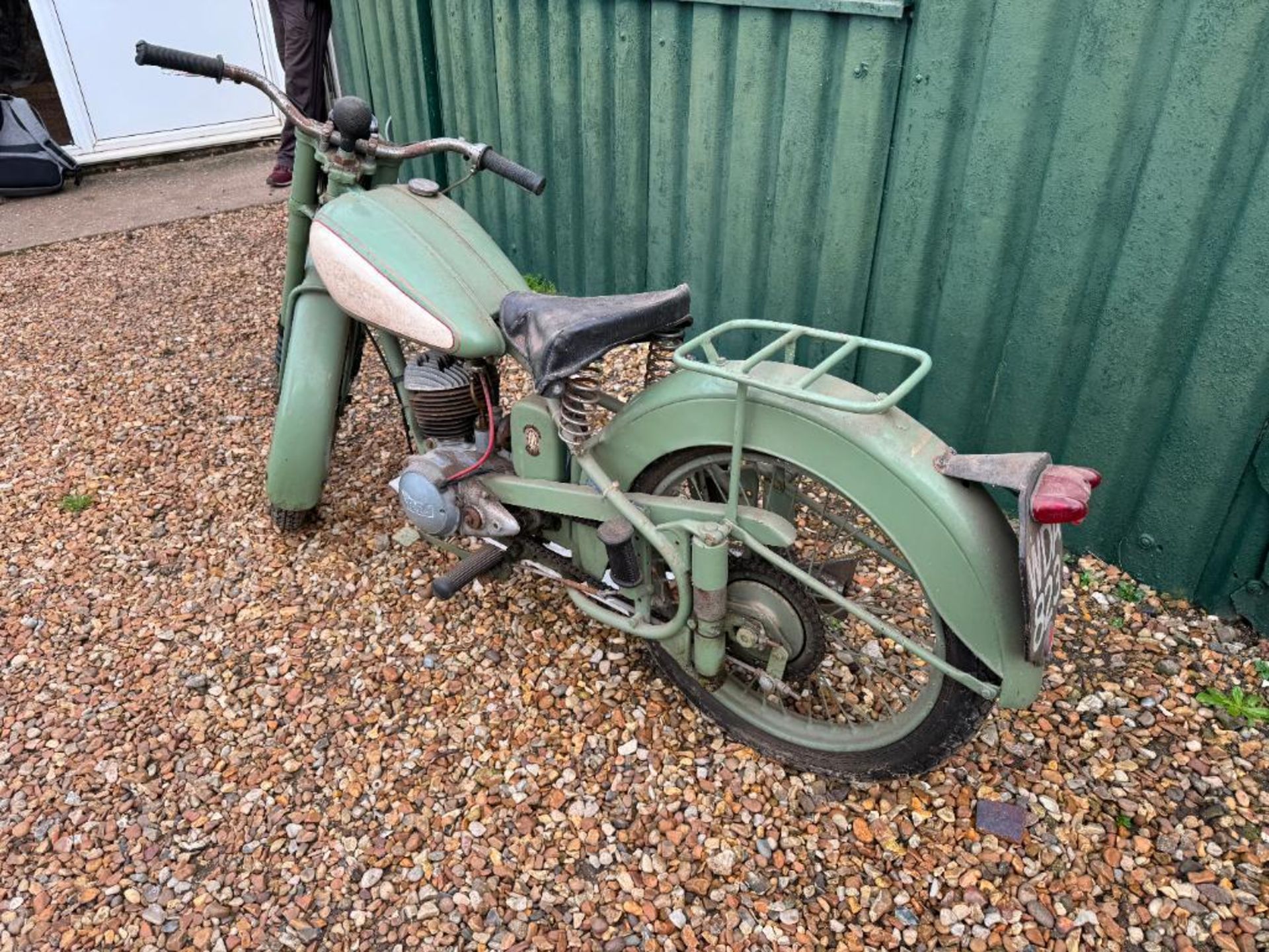 BSA Bantam D1 125cc 2-stroke motorbike . Reg No: WDA 823 (No V5). Mileage: 2,011. NB: not started pr - Image 6 of 8