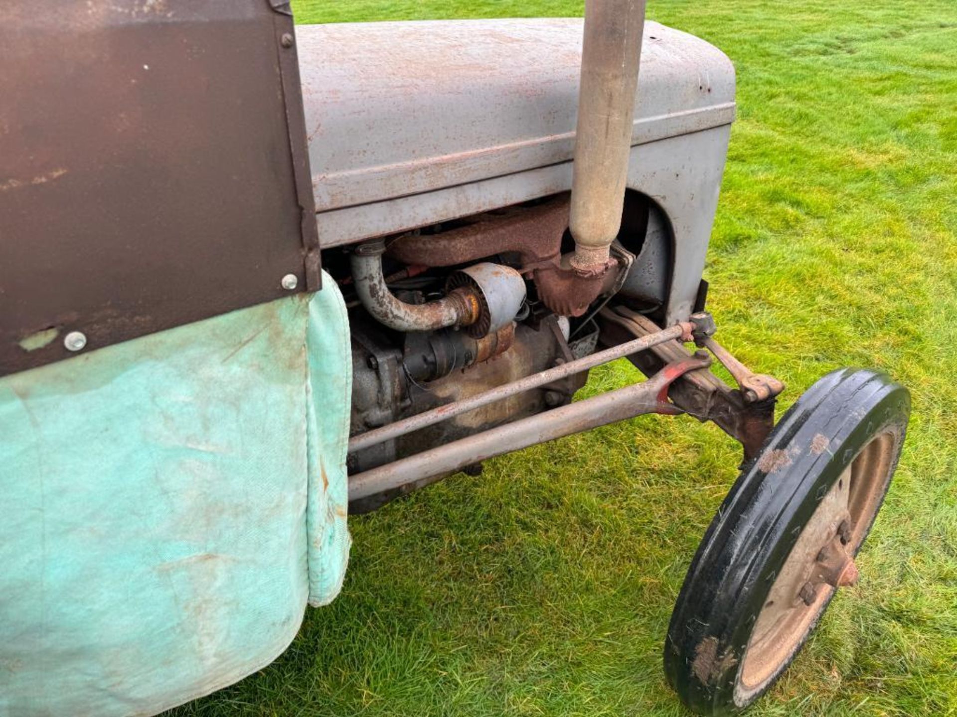 1954 Ferguson TEF 2wd diesel tractor with Clydebuilt cab, rear drawbar assembly and linkage on 11.2/ - Image 10 of 16