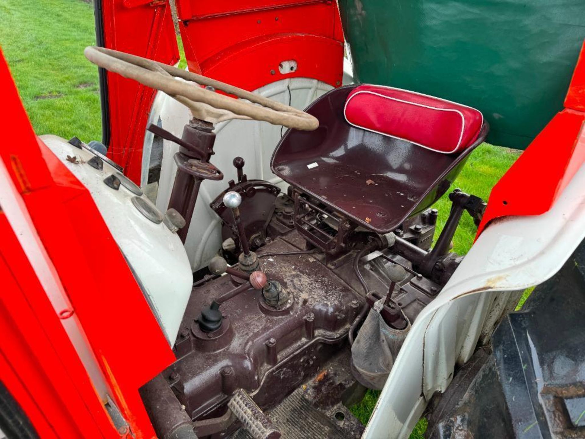 1968 David Brown 880 Selectamatic 2wd diesel tractor with canvas cab, rear hydraulic valve, PTO, rea - Image 16 of 19