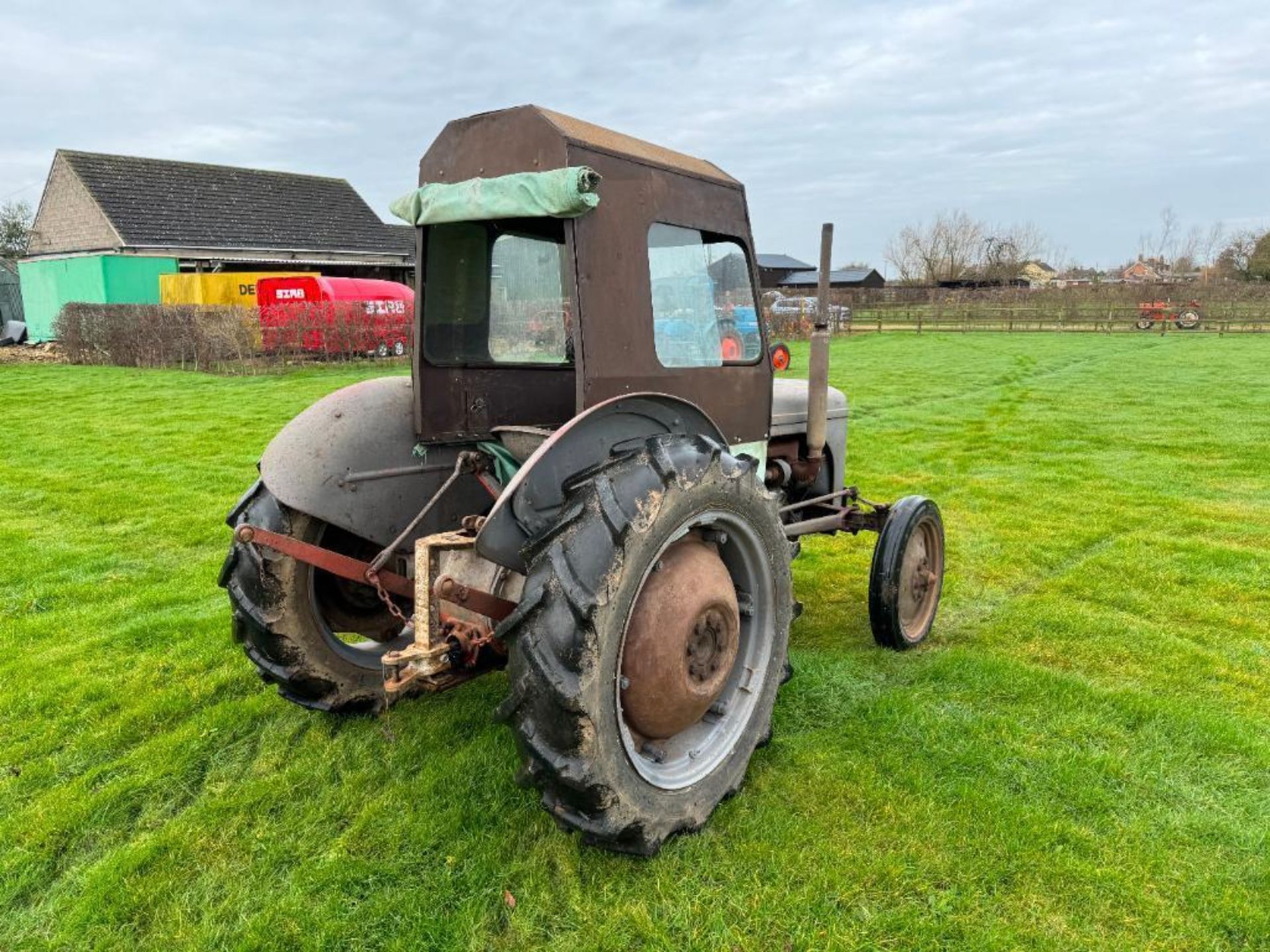 1954 Ferguson TEF 2wd diesel tractor with Clydebuilt cab, rear drawbar assembly and linkage on 11.2/ - Image 8 of 16