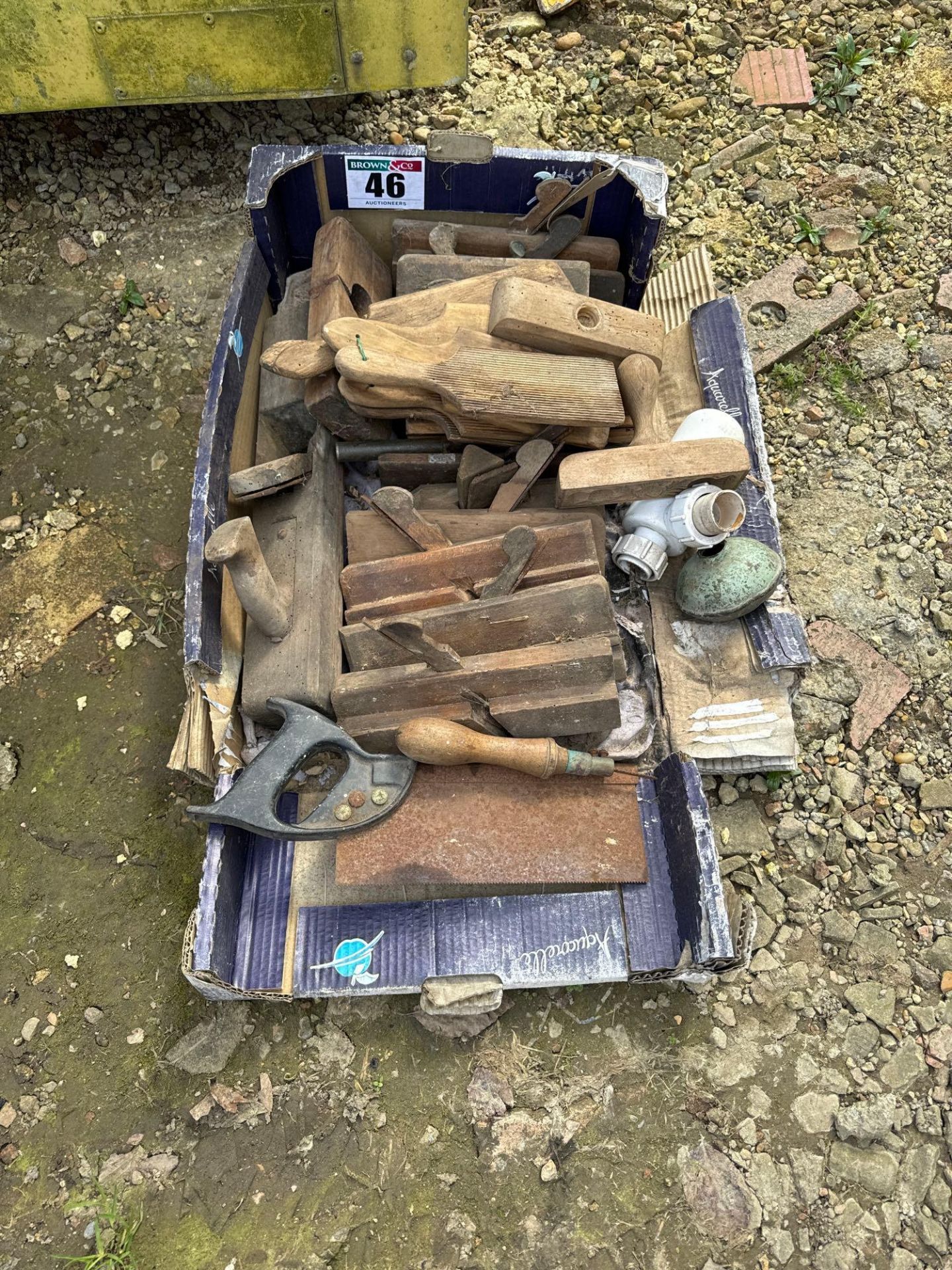 Quantity carpenters tools