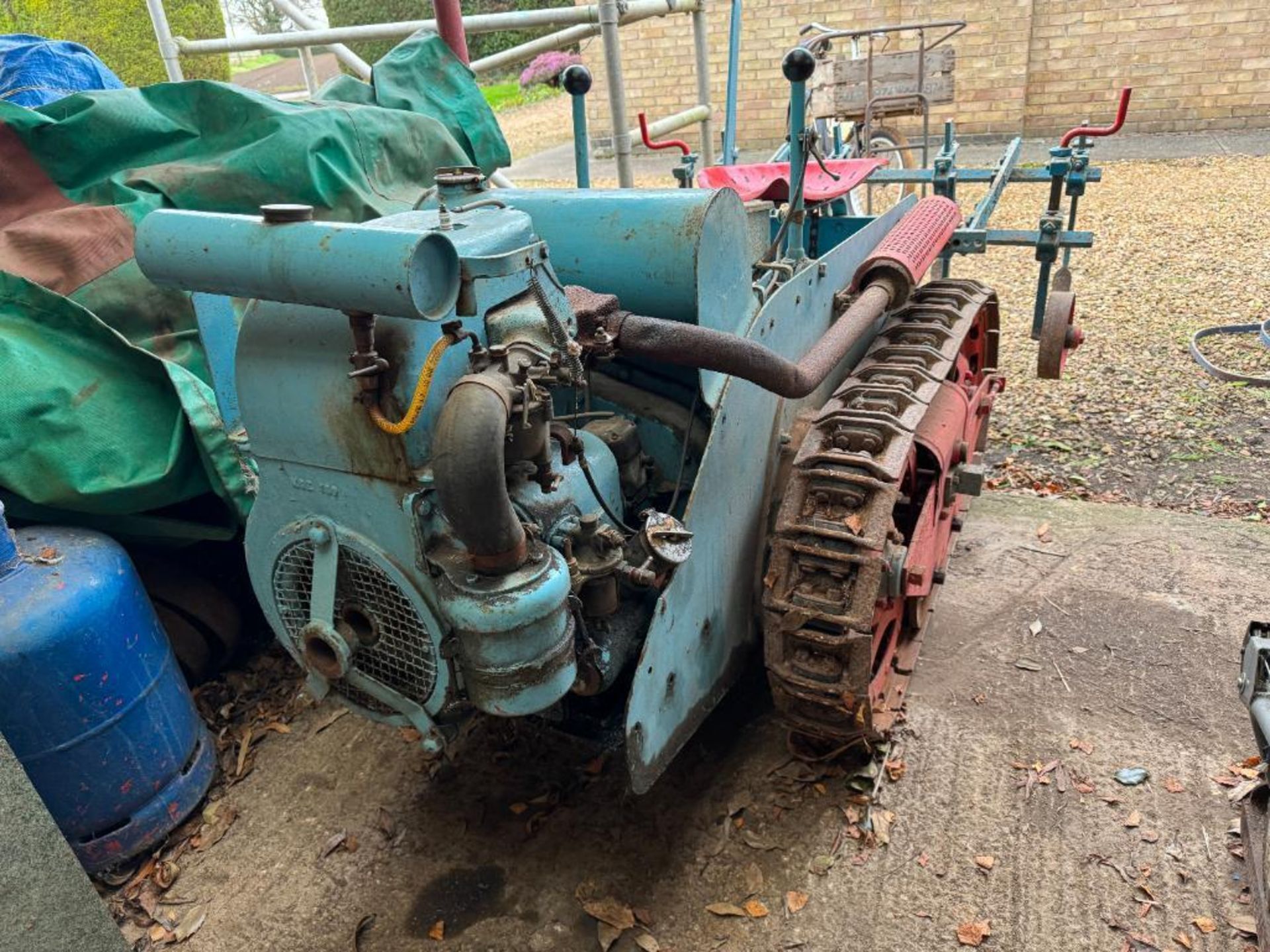 Ransomes MG5 metal tracked crawler with petrol paraffin engine and 4' mounted cultivator - Image 3 of 9