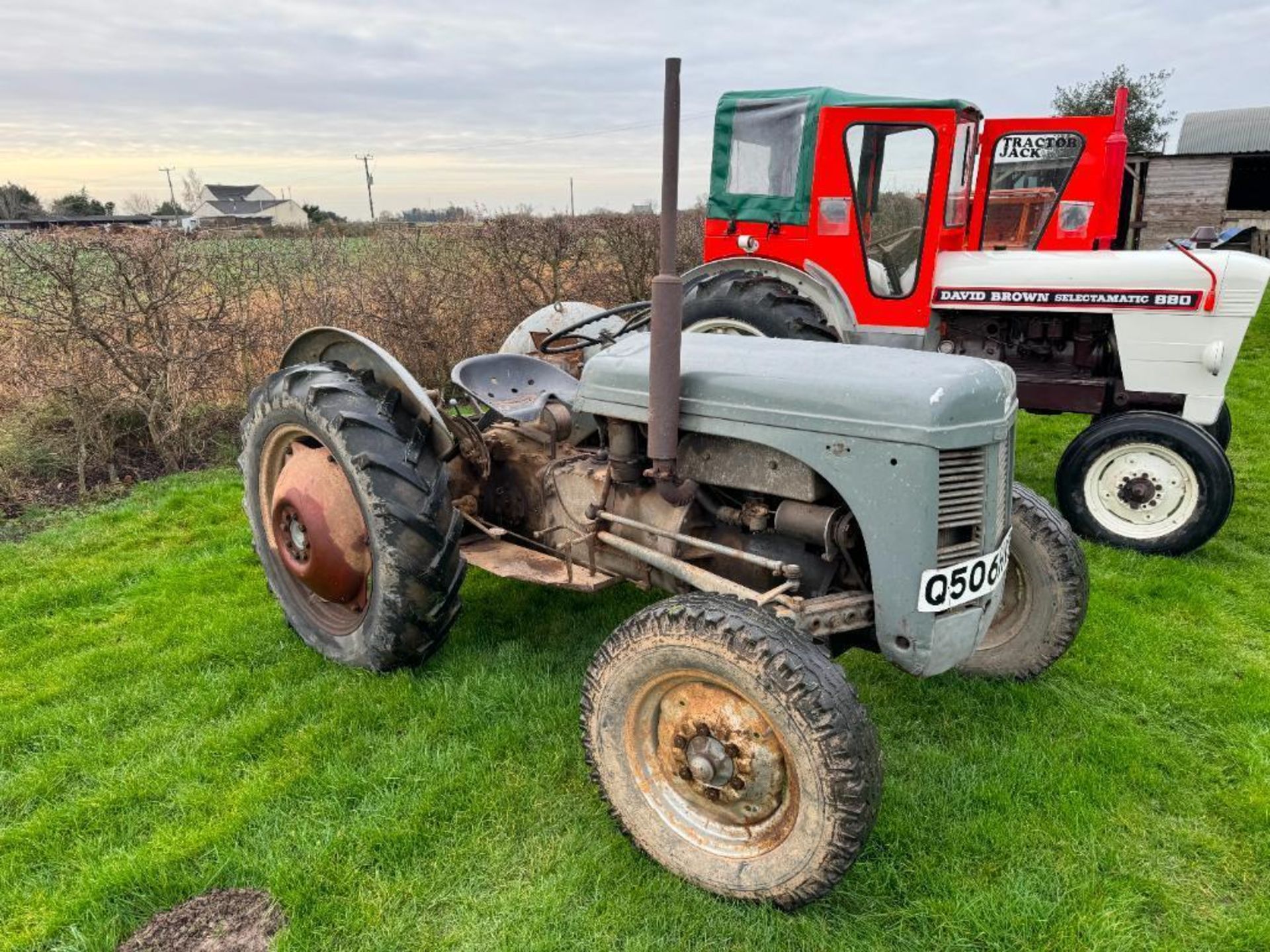 1949 Ferguson TED 2wd petrol paraffin tractor with rear linkage and PUH on 10.00-28 rear and 6.50-16 - Image 10 of 12