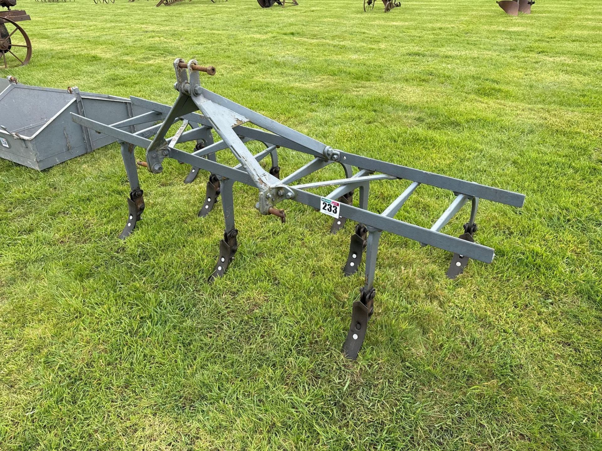 Ferguson 7' tool bar frame with 9No fixed tines