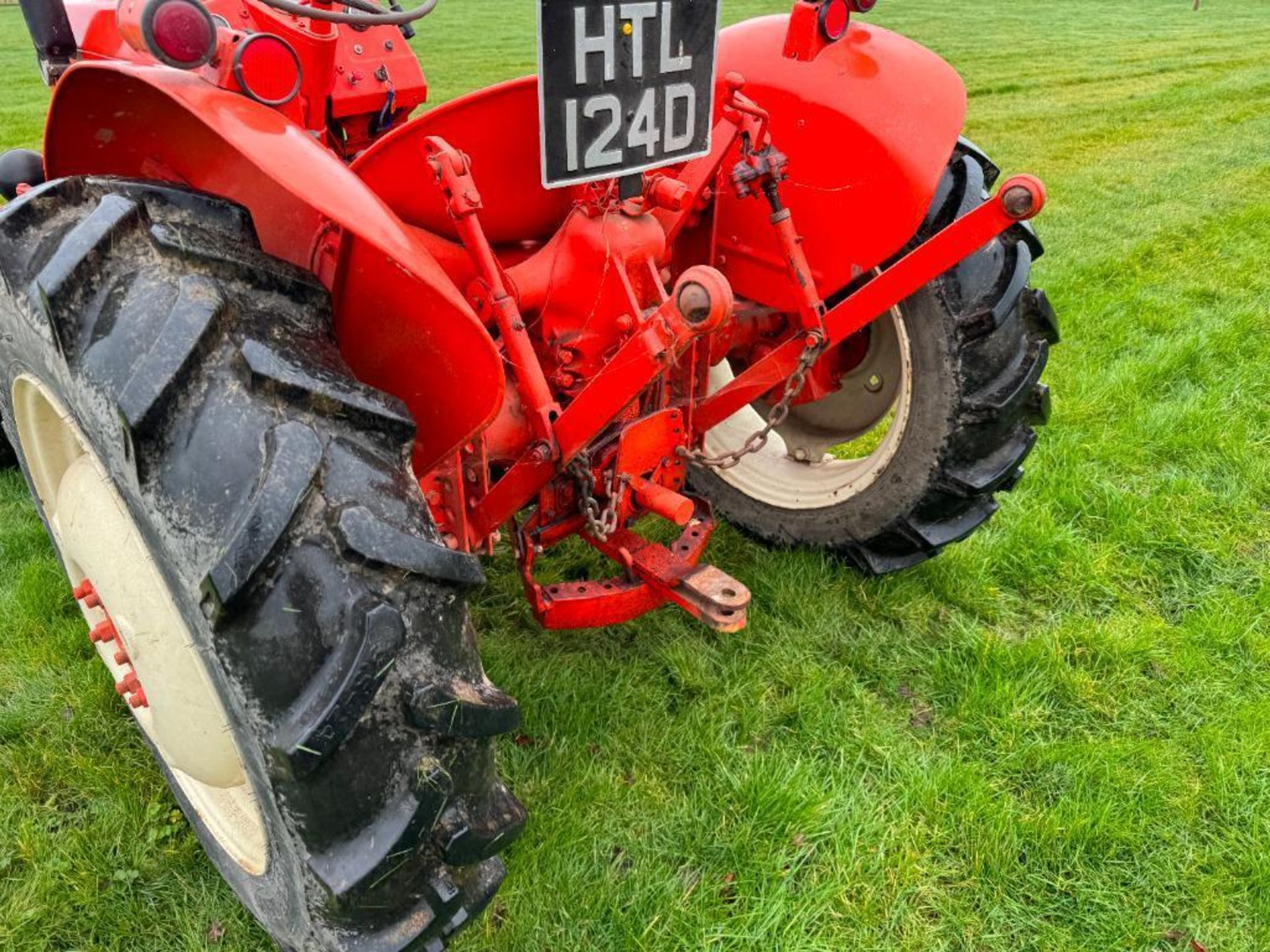 BMC 9/16 2wd diesel tractor with rear linkage and swinging drawbar on 9.5-24 rear and 5.00-15 front - Image 7 of 12