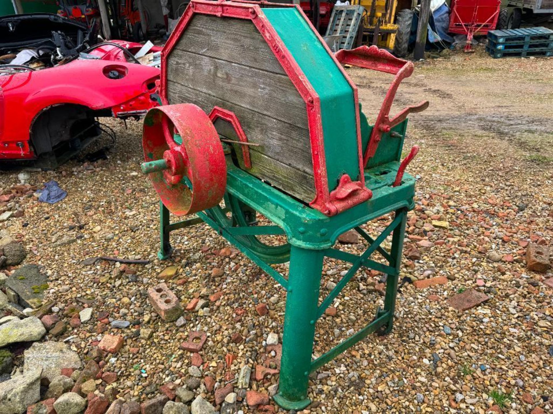 Heavy duty chaff cutter, belt driven - Image 4 of 7