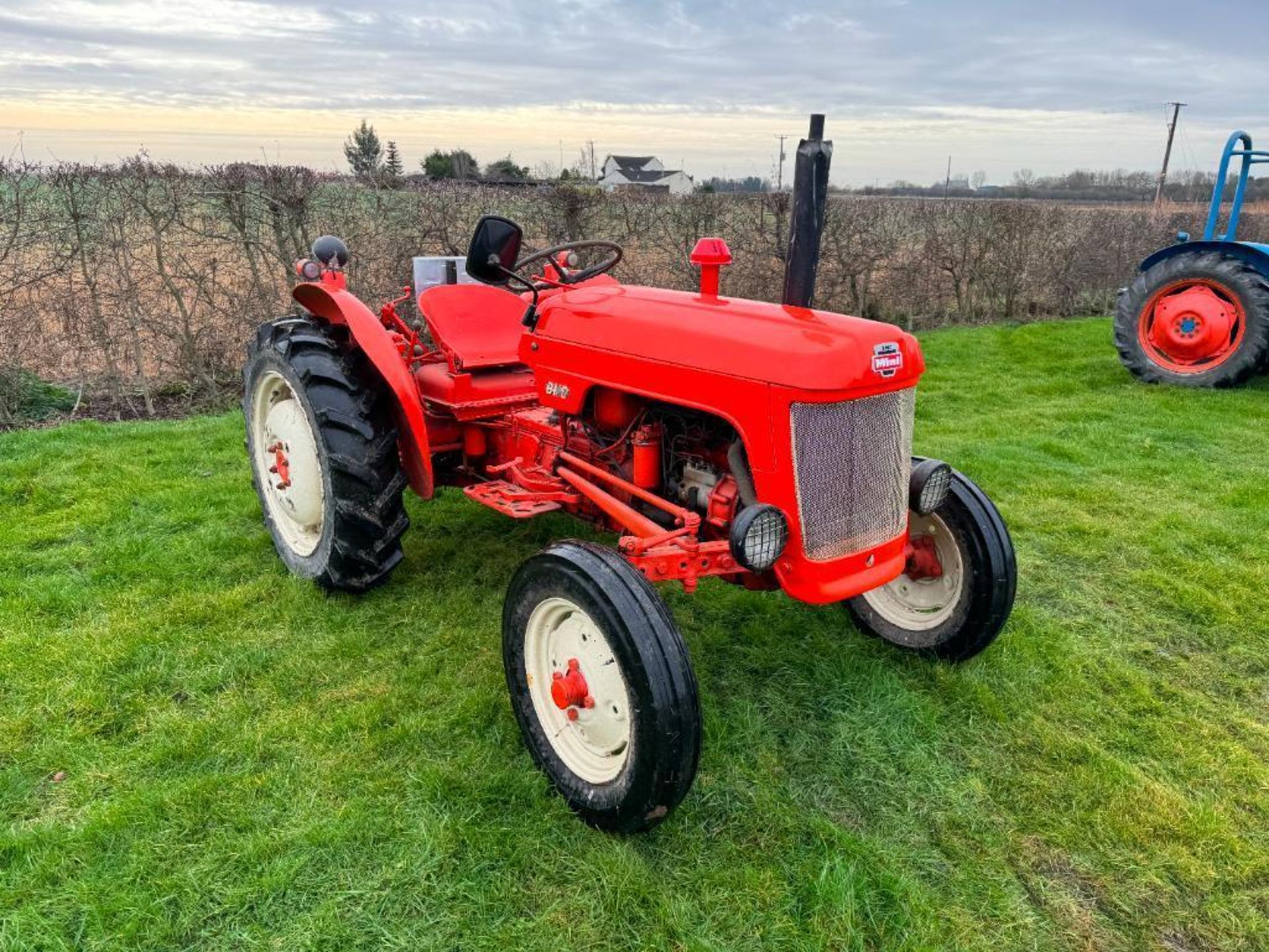 BMC 9/16 2wd diesel tractor with rear linkage and swinging drawbar on 9.5-24 rear and 5.00-15 front - Image 10 of 12