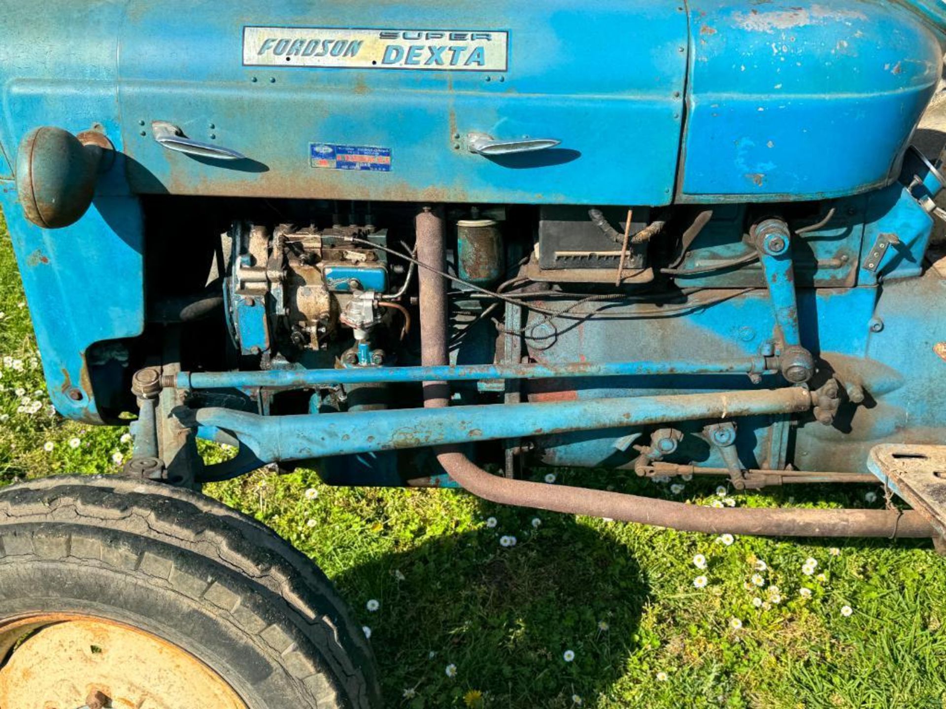 Fordson Super Dexta 2wd diesel tractor with rear linkage, PTO and underslung exhaust on 12.4-28 rear - Image 13 of 15