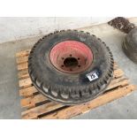 Single 12.5/80-15.3 wheel and tyre