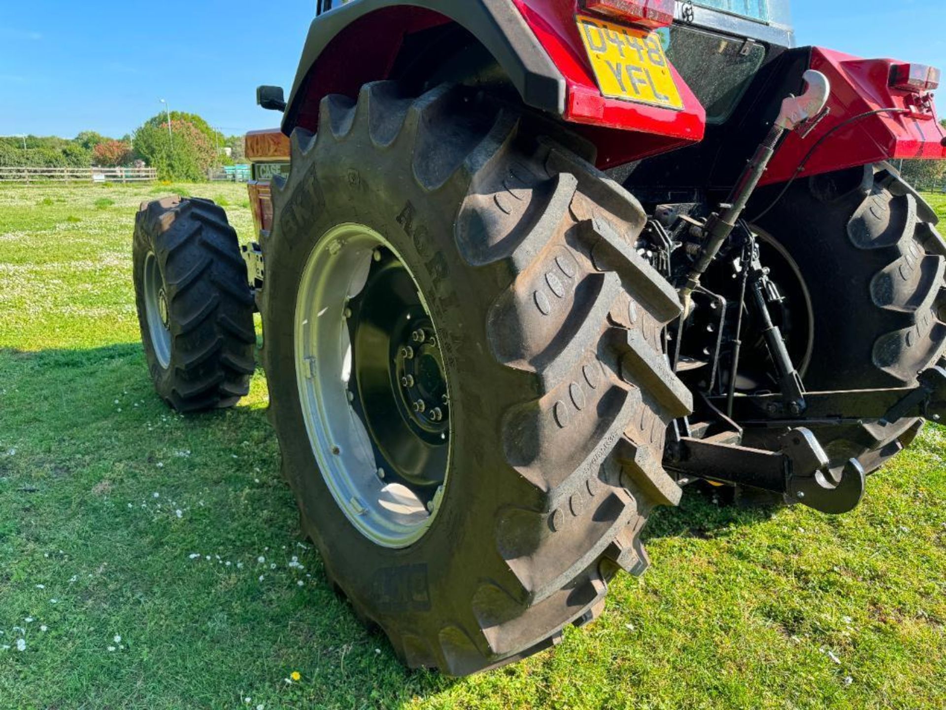 1987 Case International 1455XL 4wd tractor with 14no front wafer weights, 2 manual double acting spo - Image 13 of 27