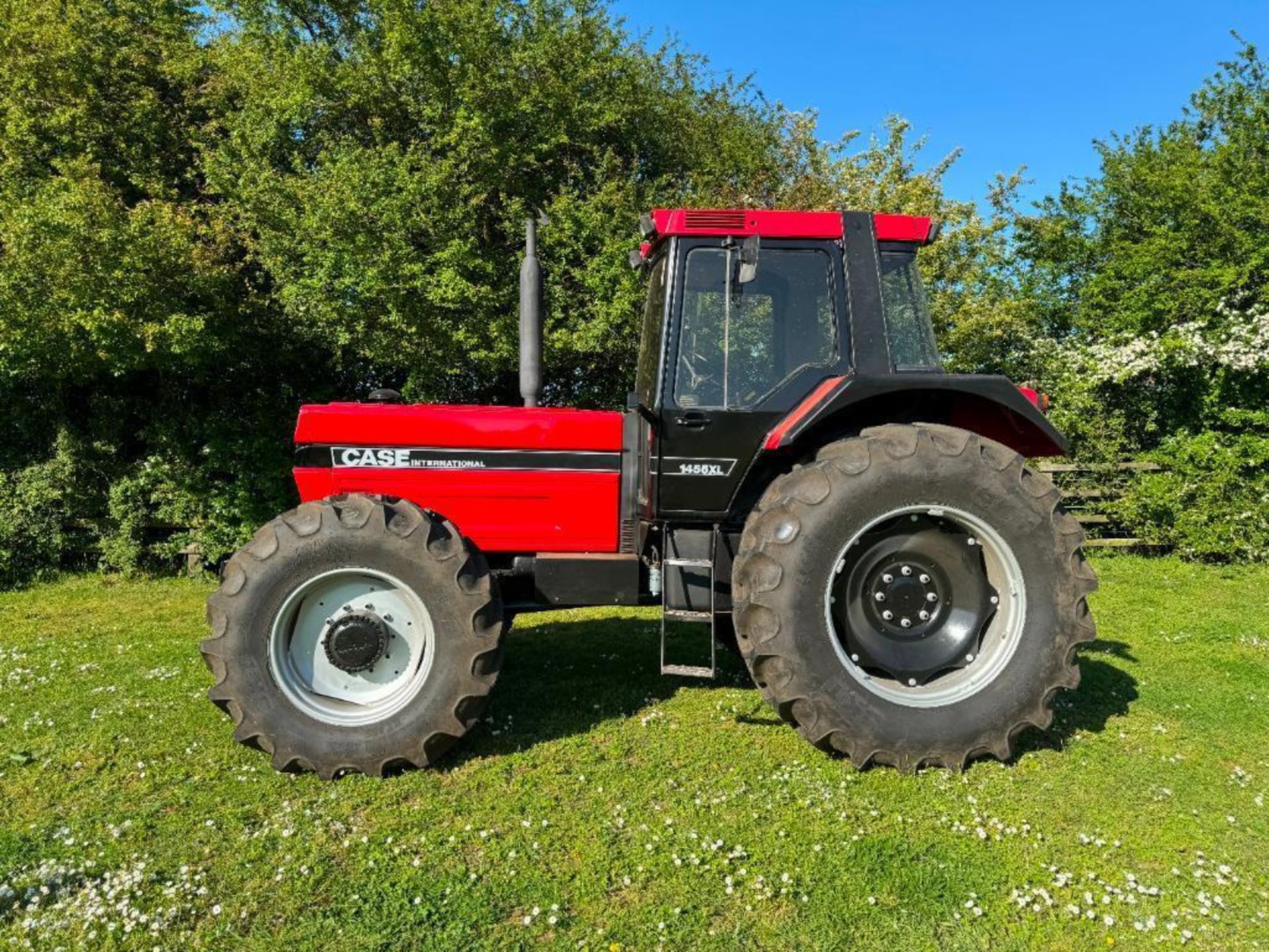 1987 Case International 1455XL 4wd tractor with 14no front wafer weights, 2 manual double acting spo - Image 16 of 27