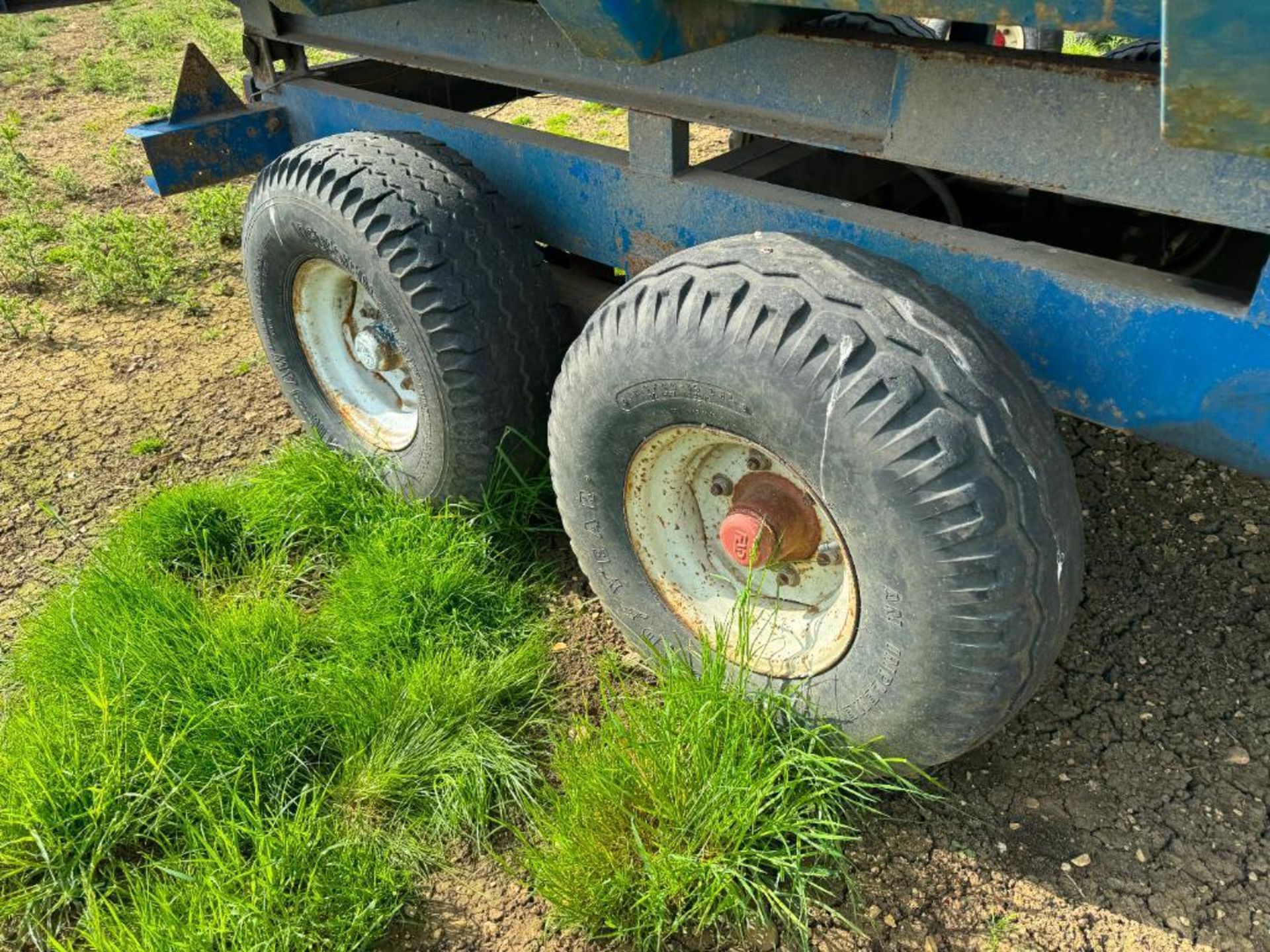 1978 AS Marston F10 10t twin axle grain trailer with manual tailgate and grain chute. Serial No: 418 - Bild 4 aus 6