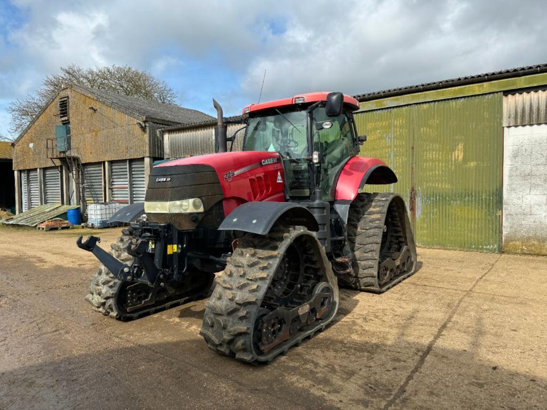 2010 Case Puma 225 CVX 4wd 50kph tractor with 4 electric spools, air brakes, front linkage and AFS P - Image 19 of 20