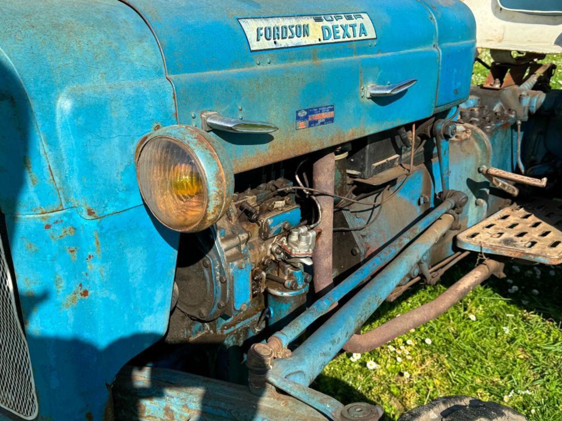 Fordson Super Dexta 2wd diesel tractor with rear linkage, PTO and underslung exhaust on 12.4-28 rear - Image 11 of 15