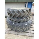 Set 13.6R48 rear and 12.4R32 front wheels and tyres to suit New Holland