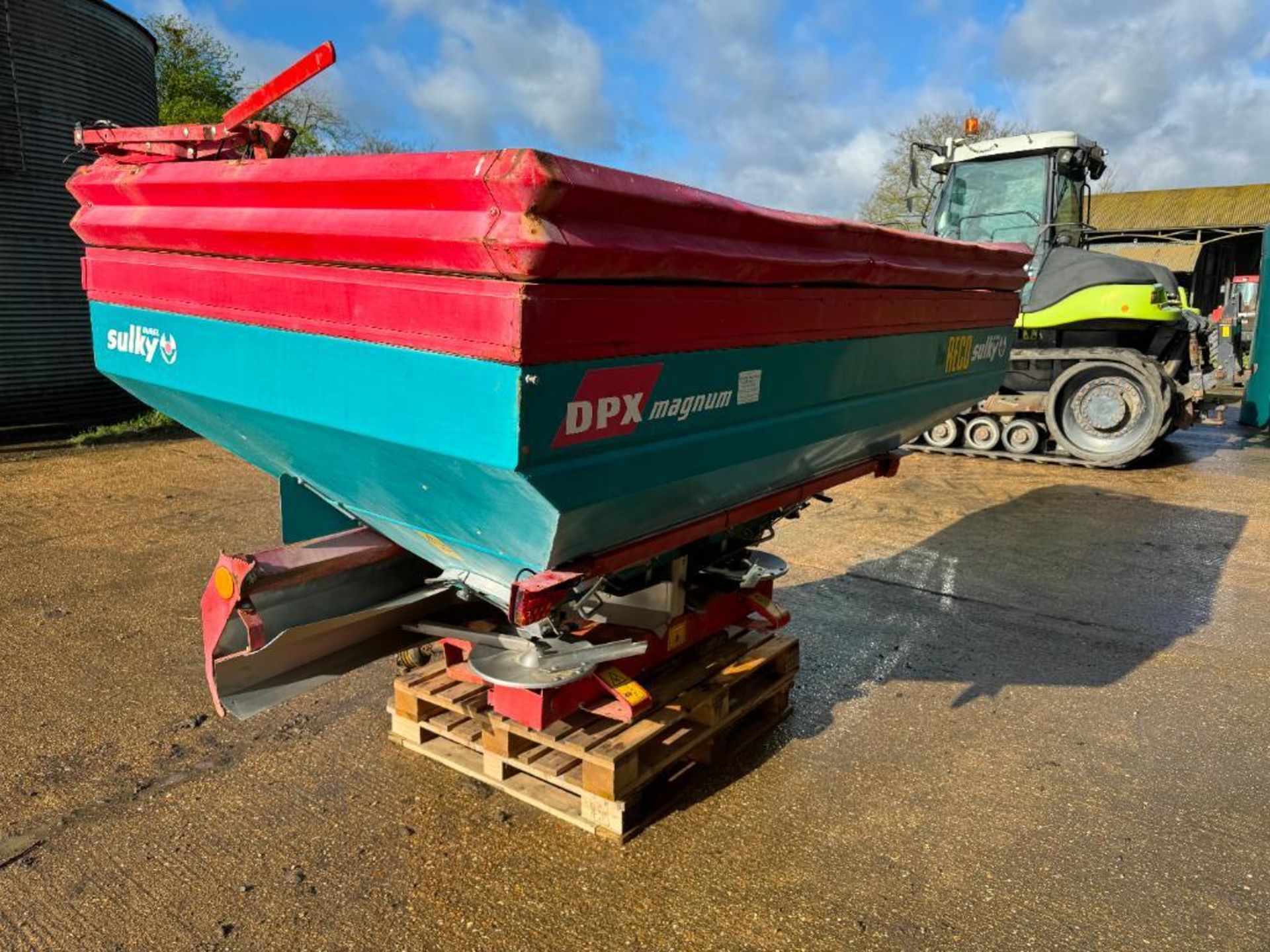 2004 RECO Sulky DPX Magnum 24m twin disc fertiliser spreader. Serial No: 04/MX03 121 - Image 7 of 9