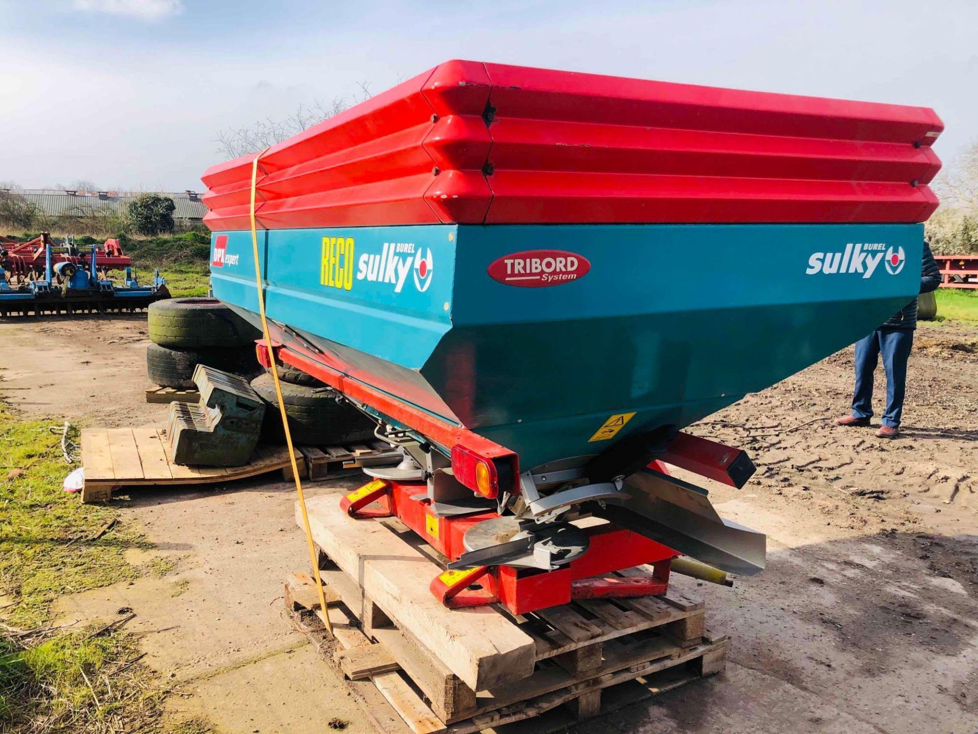 2005 Sulky DPX Expert 24M fertiliser spreader. Serial No: 05/LX01160 - Image 2 of 12