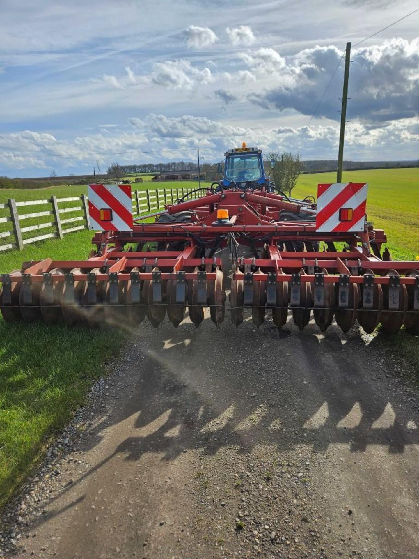 2004 Horsch/Simba Solo 450 4.5m trailed single pass cultivator with 27" front discs with hydraulic a - Image 12 of 12