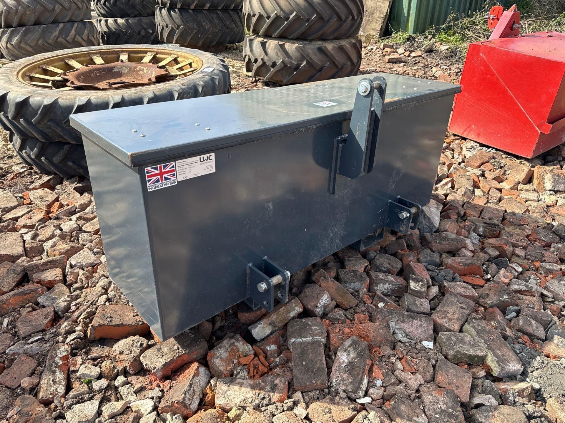 2023 LWC Agricultural Products 1500kg weight block and tool box. Serial No: 10244-1 - Bild 3 aus 6
