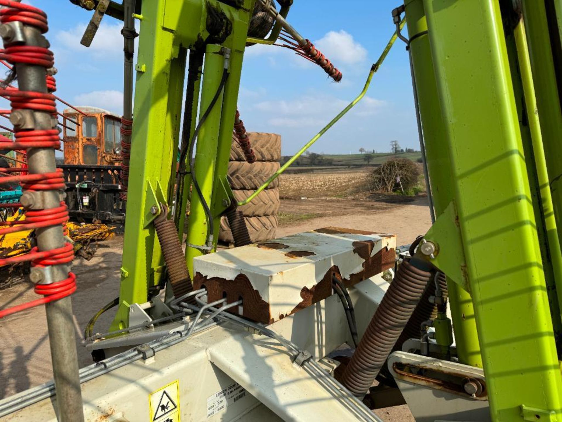 2003 Claas Liner 3000 4 rotor trailed rake, hydraulic folding on 550/55R20 wheels and tyres. Serial - Image 19 of 20