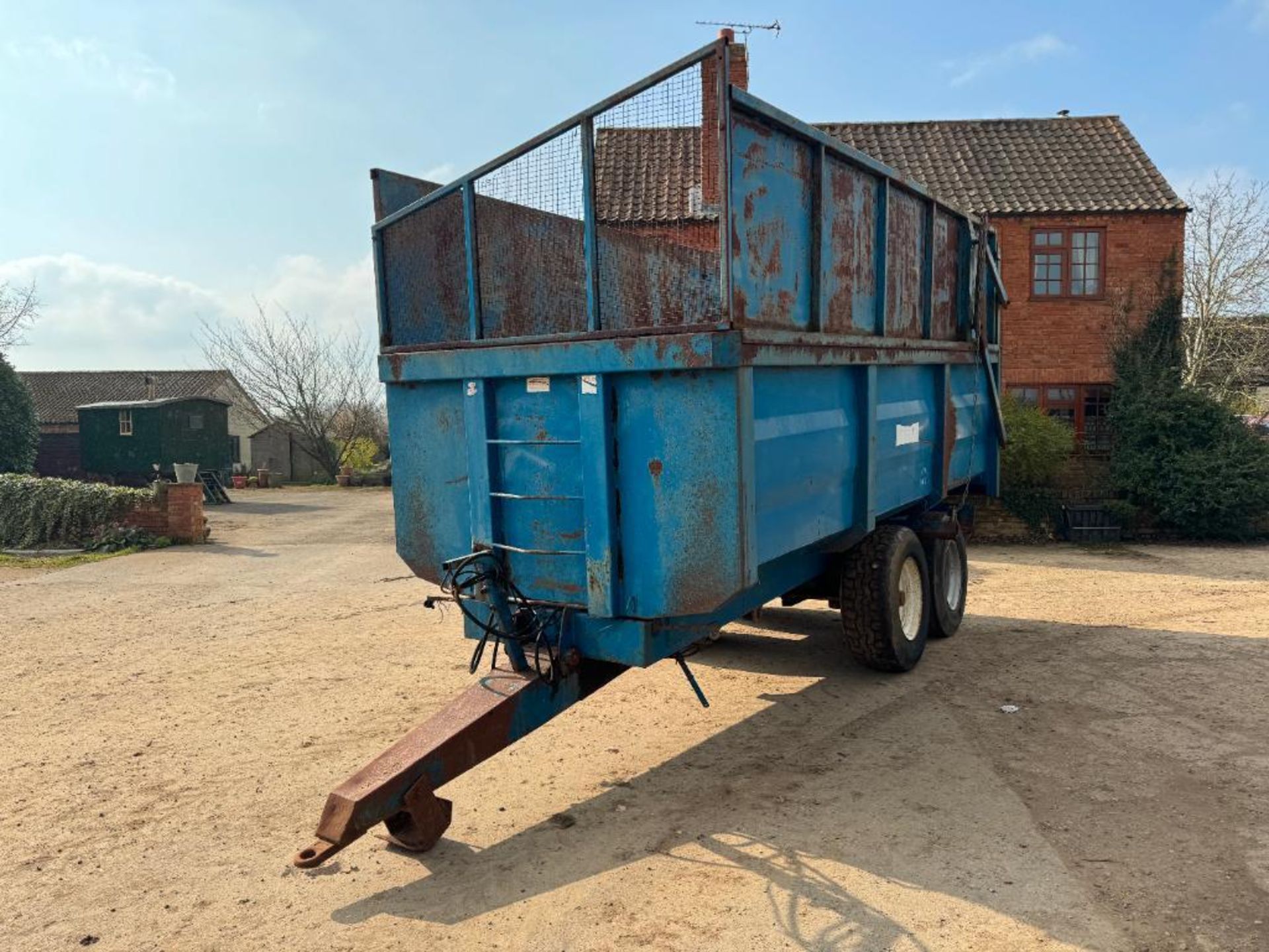 Richard Western 11t twin axle silage trailer with sprung drawbar, auto tailgate and rear drawbar on