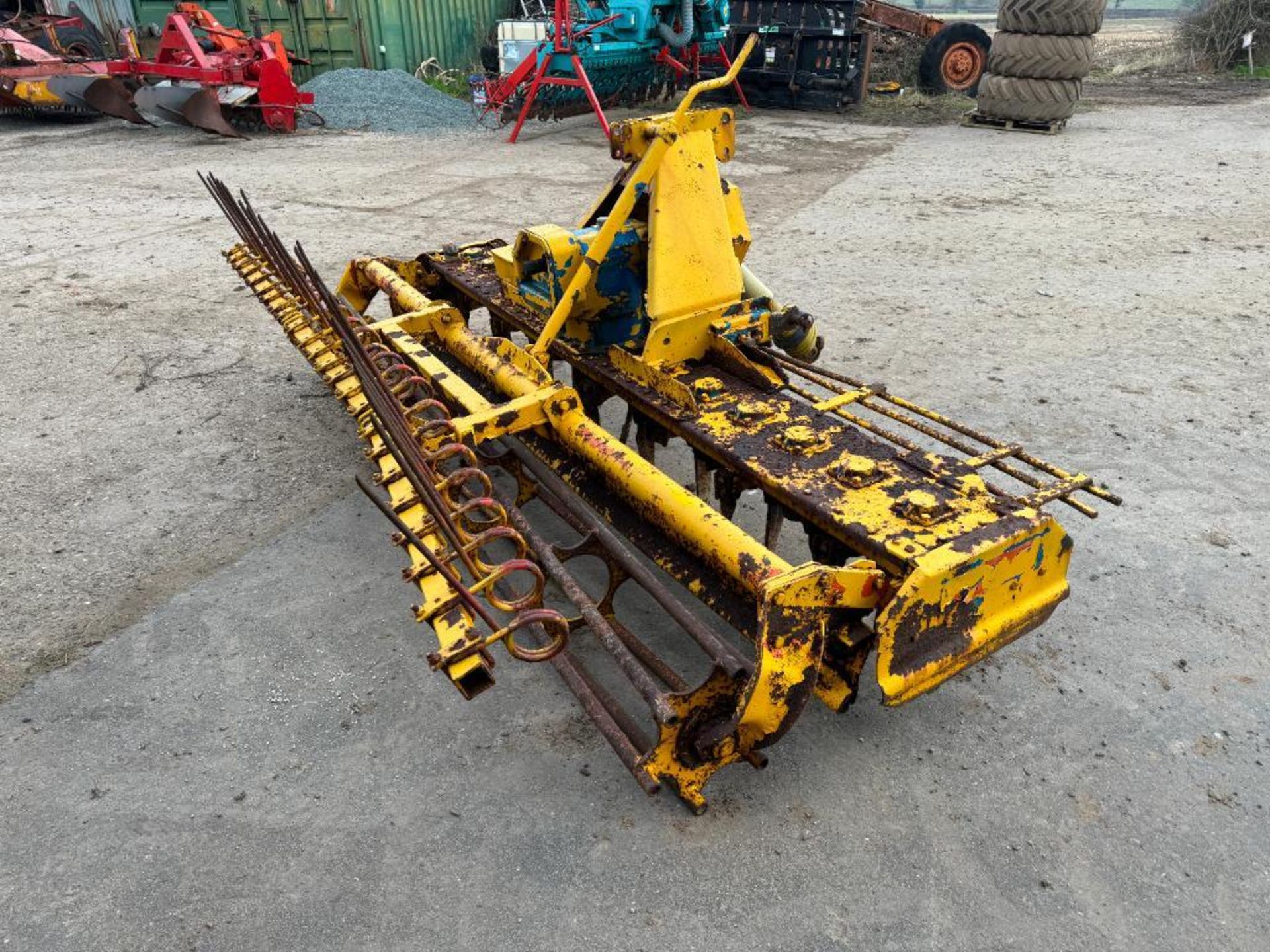 Falc 3m power harrow with rear crumbler roller, linkage mounted - Image 6 of 9