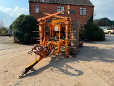 1996 Simba Freeflow 4m hydraulic folding drill with bout markers, front tyre packer and leading tine