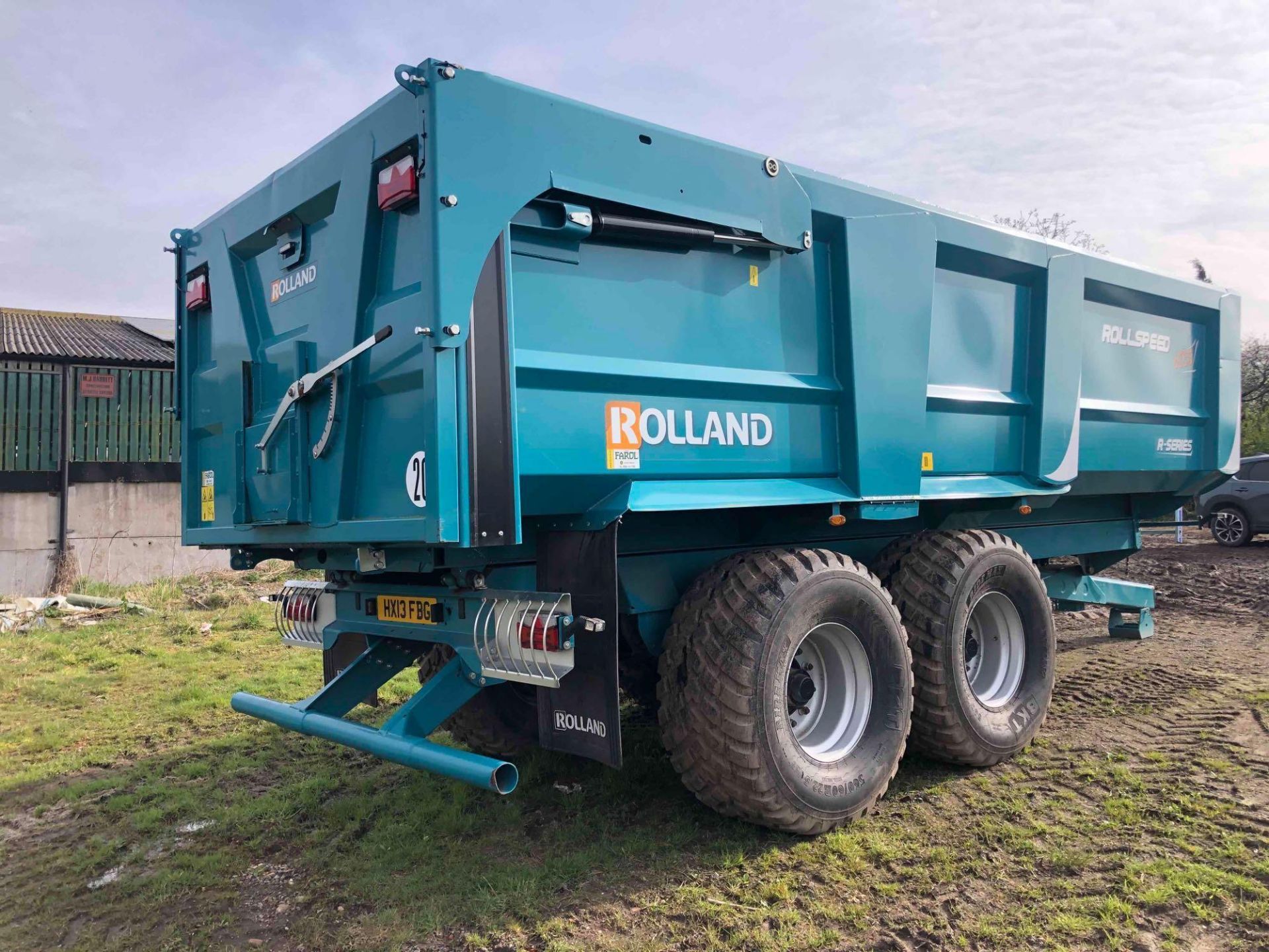 2022 Rolland Rollspeed 6835 18t twin axle grain trailer with sprung drawbar, air brakes, hydraulic t - Image 7 of 13