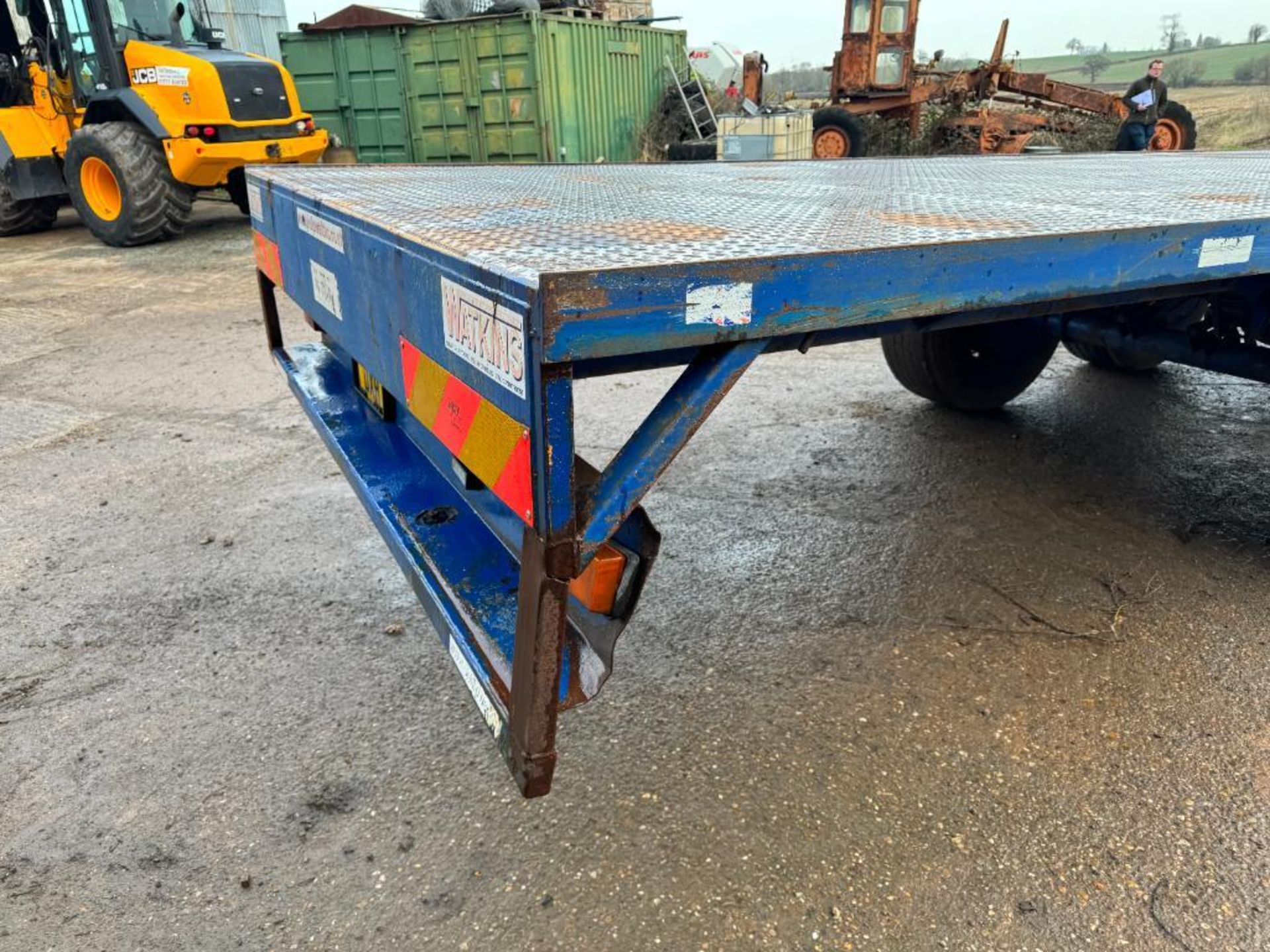 Philip Watkins 32ft twin axle flat bed trailer with metal floor, front bale rave, sprung drawbar and - Image 3 of 11