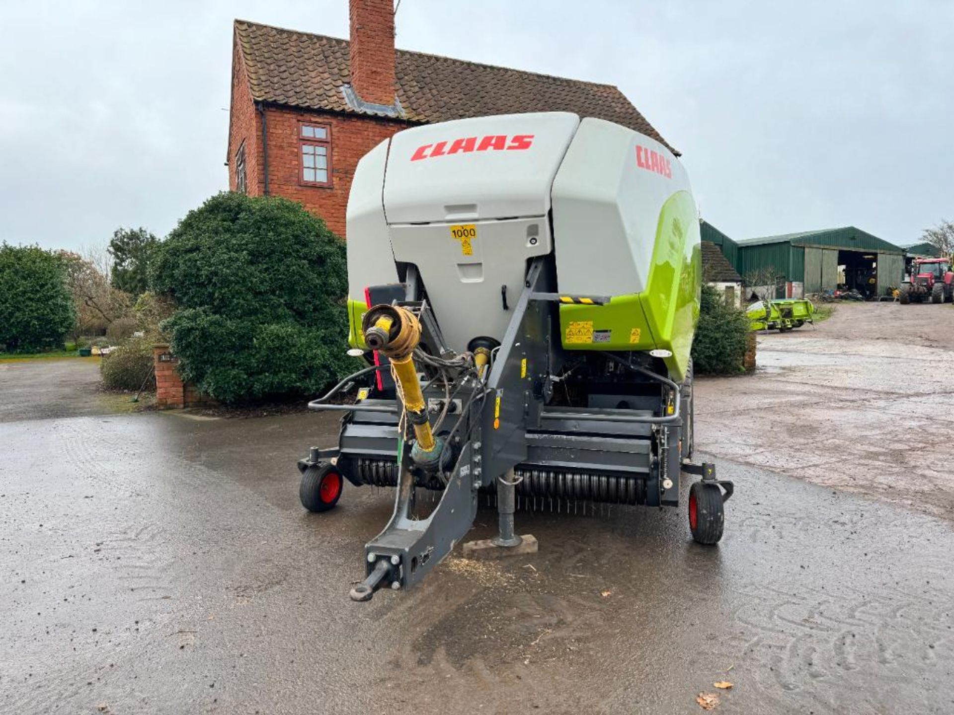 2017 Claas 5200 Quadrant 6 string twin axle baler and Claas communicator with 120x70 chamber, rotati - Image 4 of 27