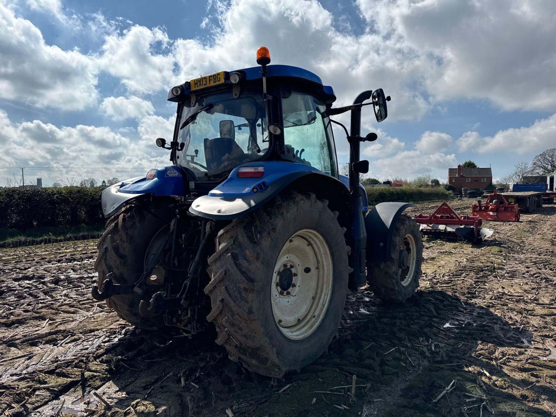 2013 New Holland T6.175 4wd tractor, 3 manual spools, air, on 420/70R28 front and 520/70R38 rear whe - Image 23 of 26