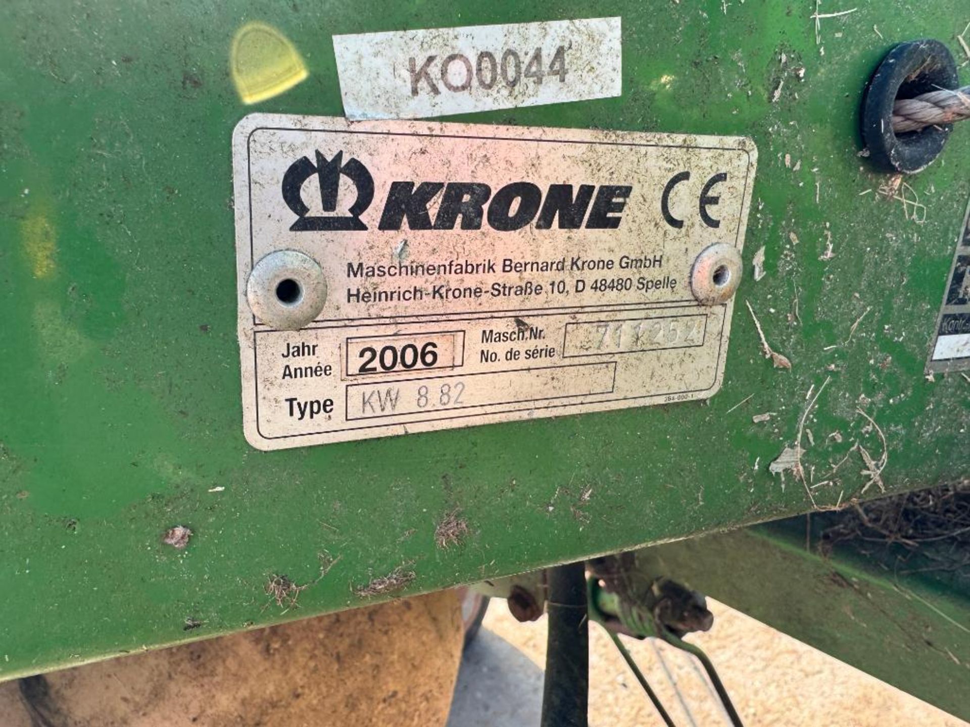 2006 Krone KW8.82 8 rotor hydraulic folding tedder. Serial No: 711252 - Image 14 of 14