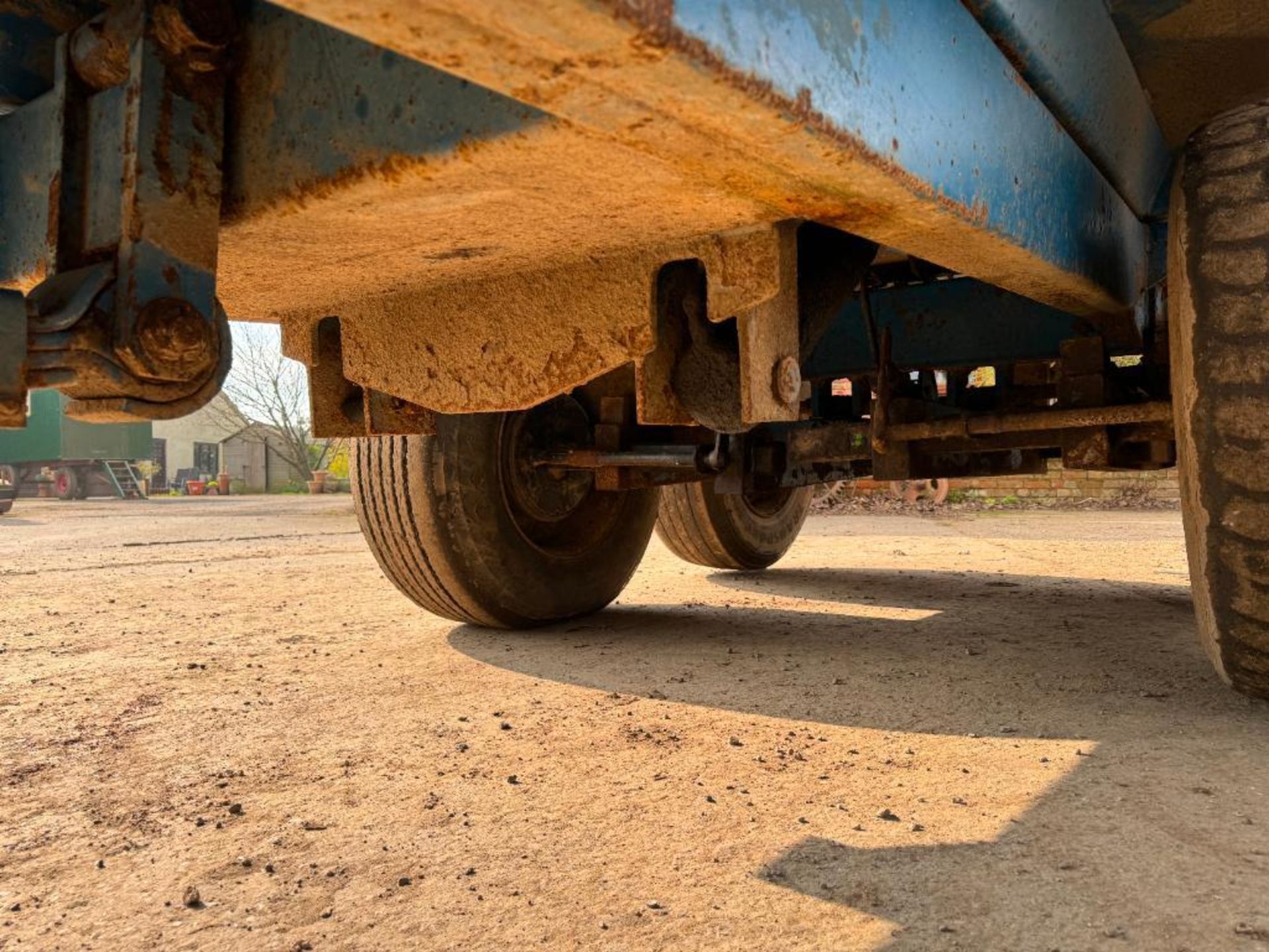 Richard Western 11t twin axle silage trailer with sprung drawbar, auto tailgate and rear drawbar on - Image 12 of 14