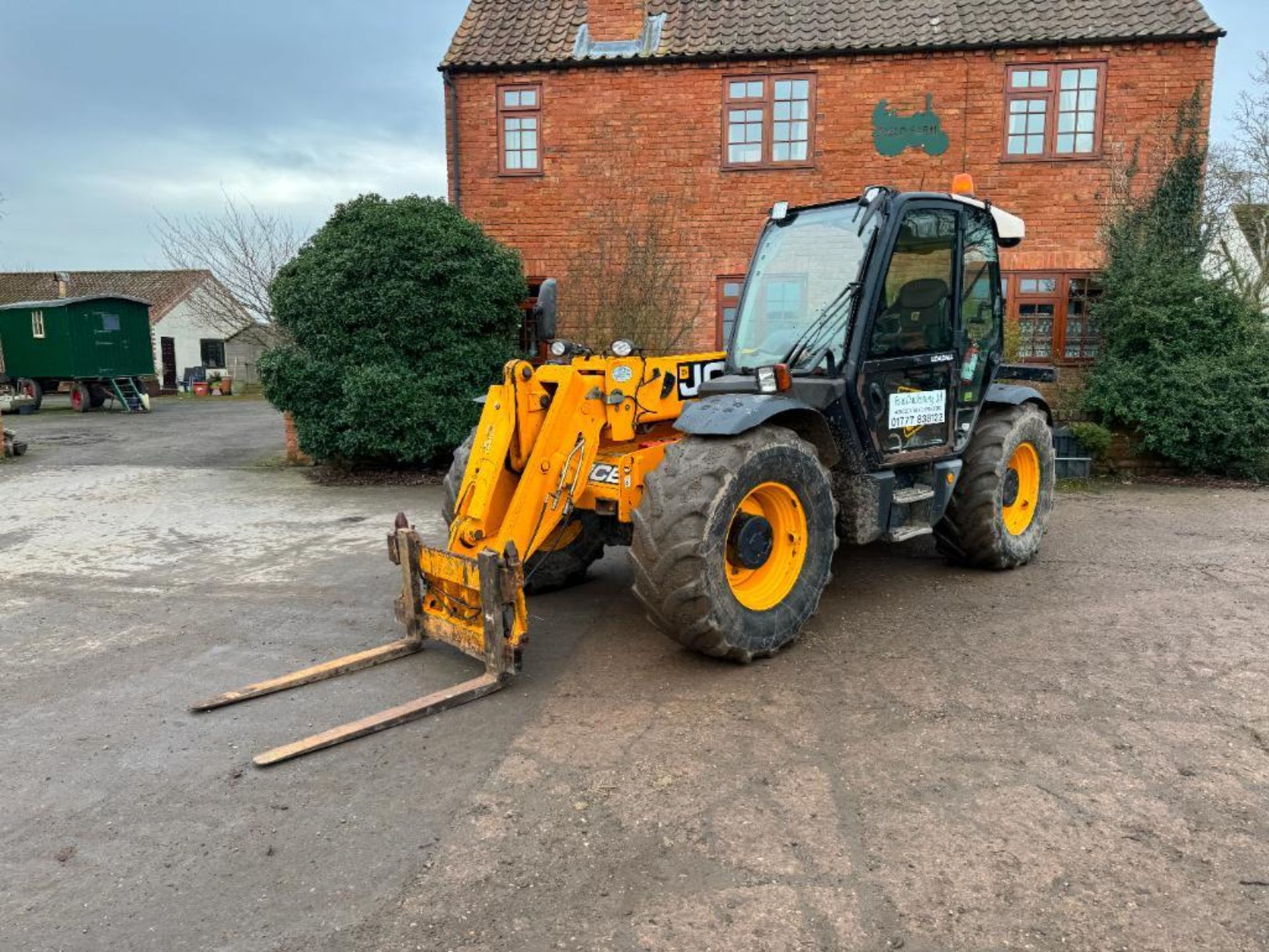 2012 JCB 531-70 Agri-Super loadall with pin and cone headstock, pallet tines, PUH on Firestone 460/7 - Image 18 of 21